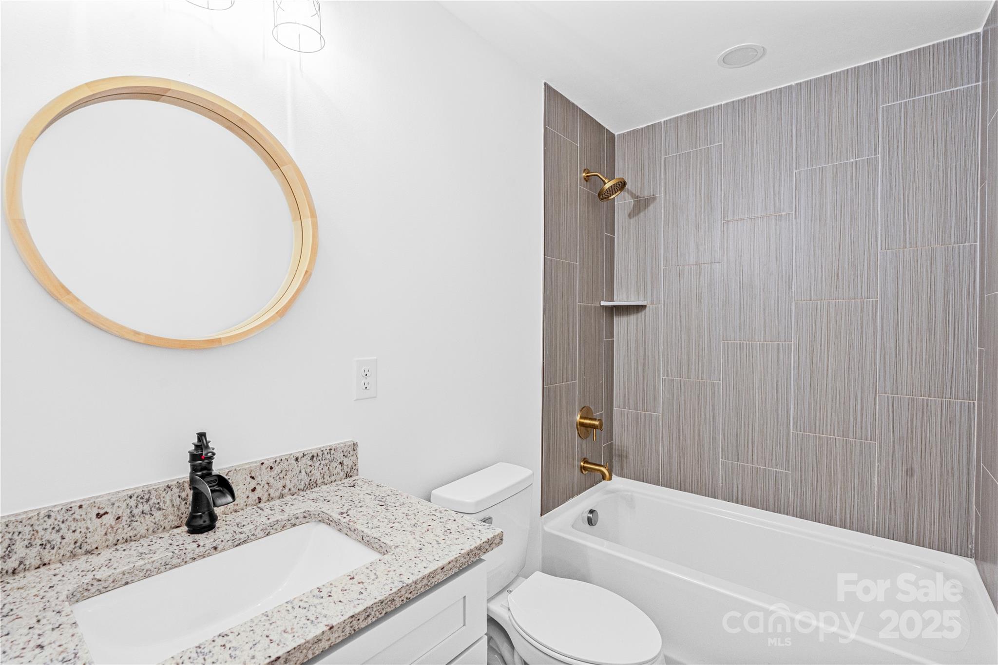 210 N Mulberry Street