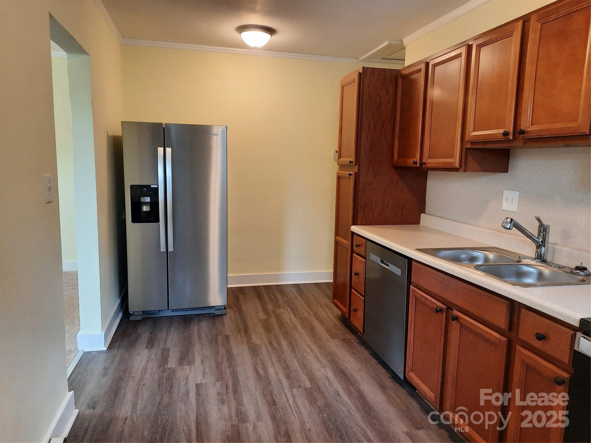 2424 Statesville Avenue