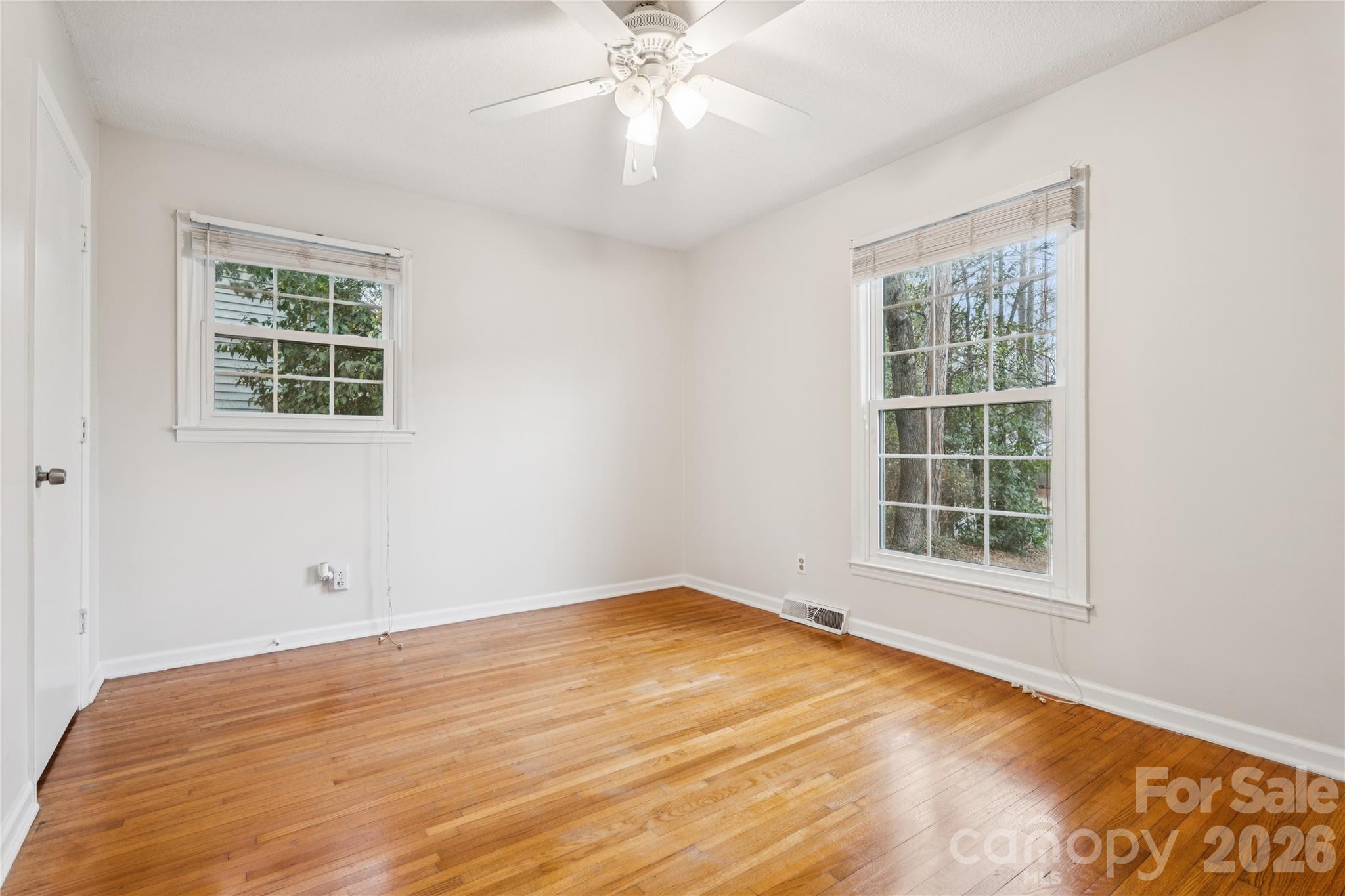 1001 Eaglewood Avenue