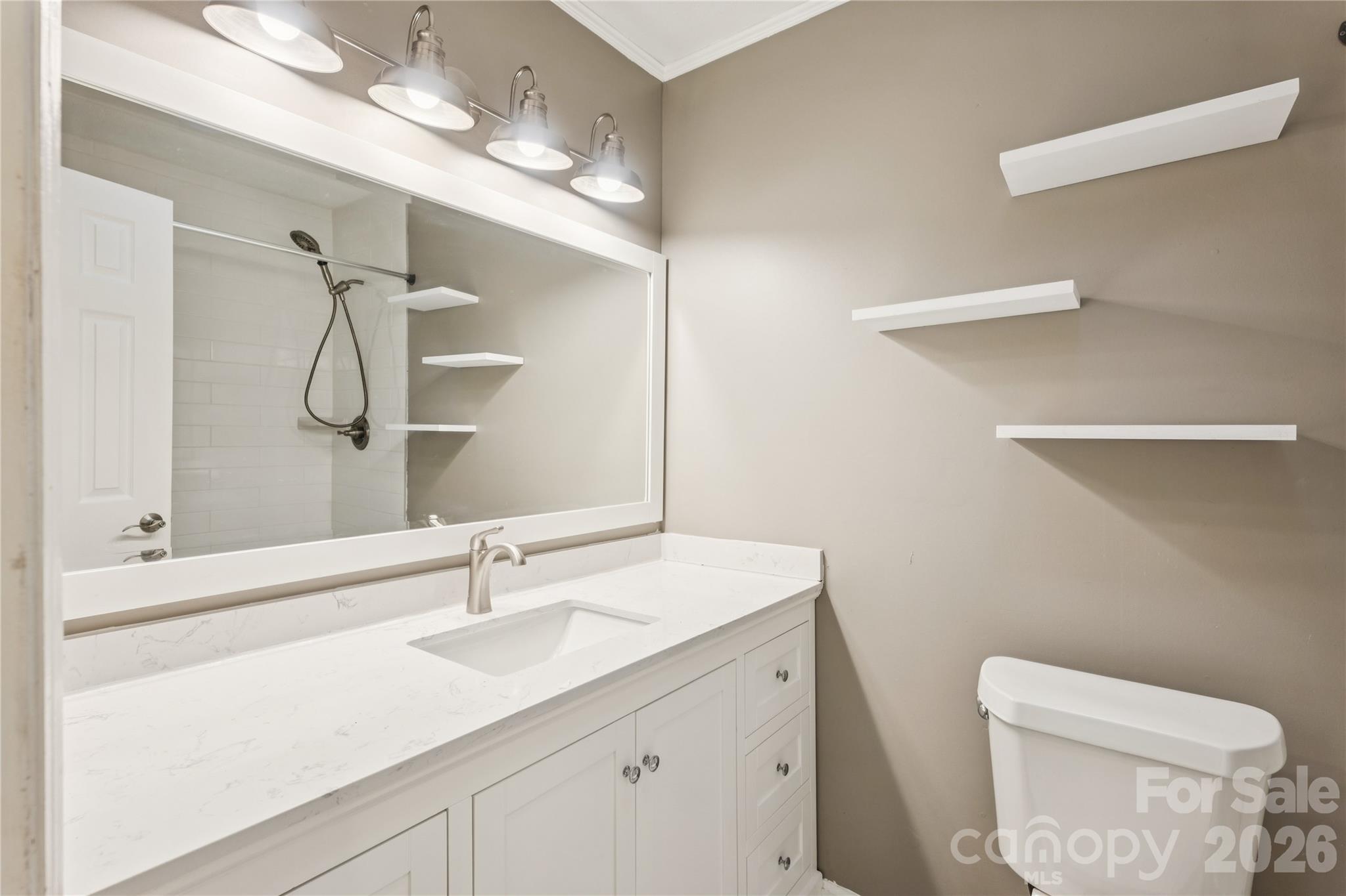 1001 Eaglewood Avenue