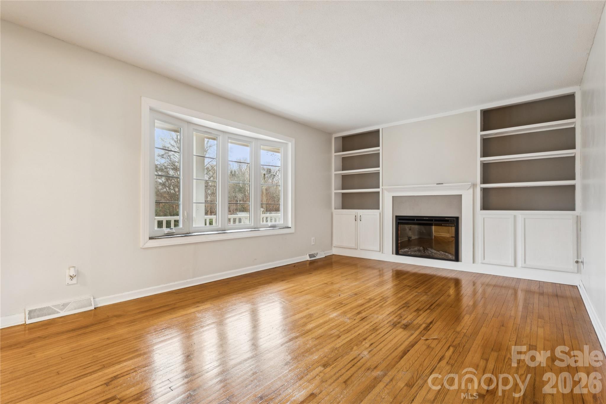 1001 Eaglewood Avenue