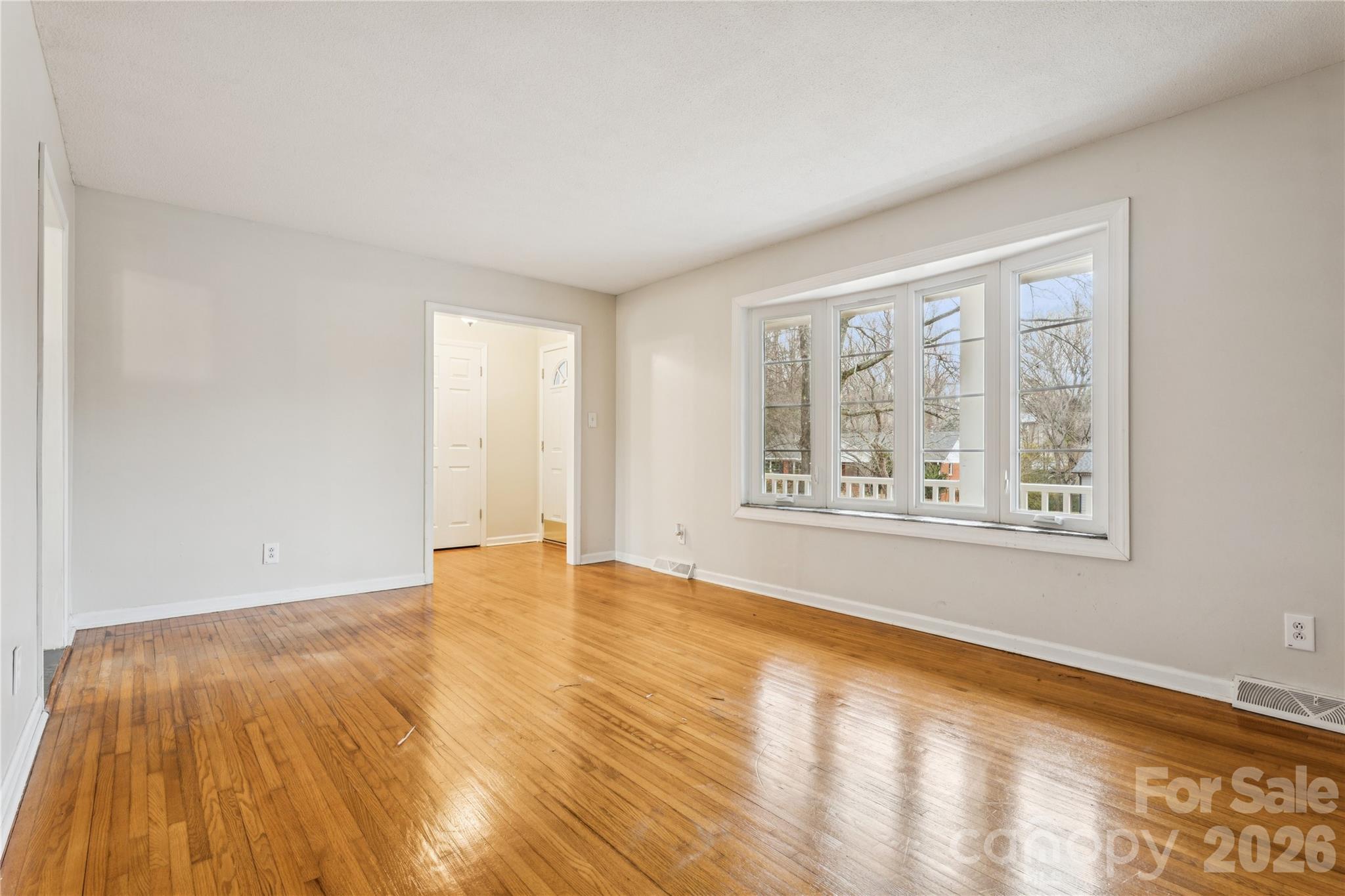 1001 Eaglewood Avenue