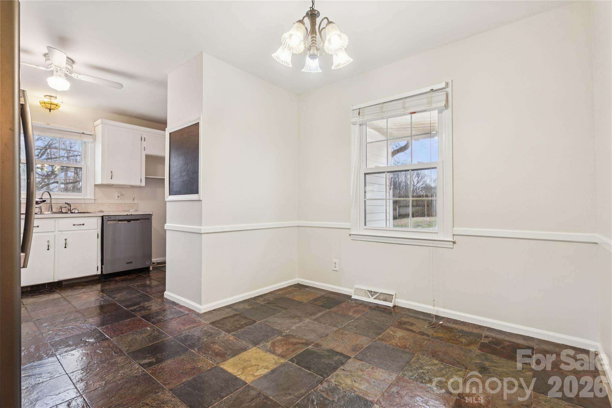 1001 Eaglewood Avenue