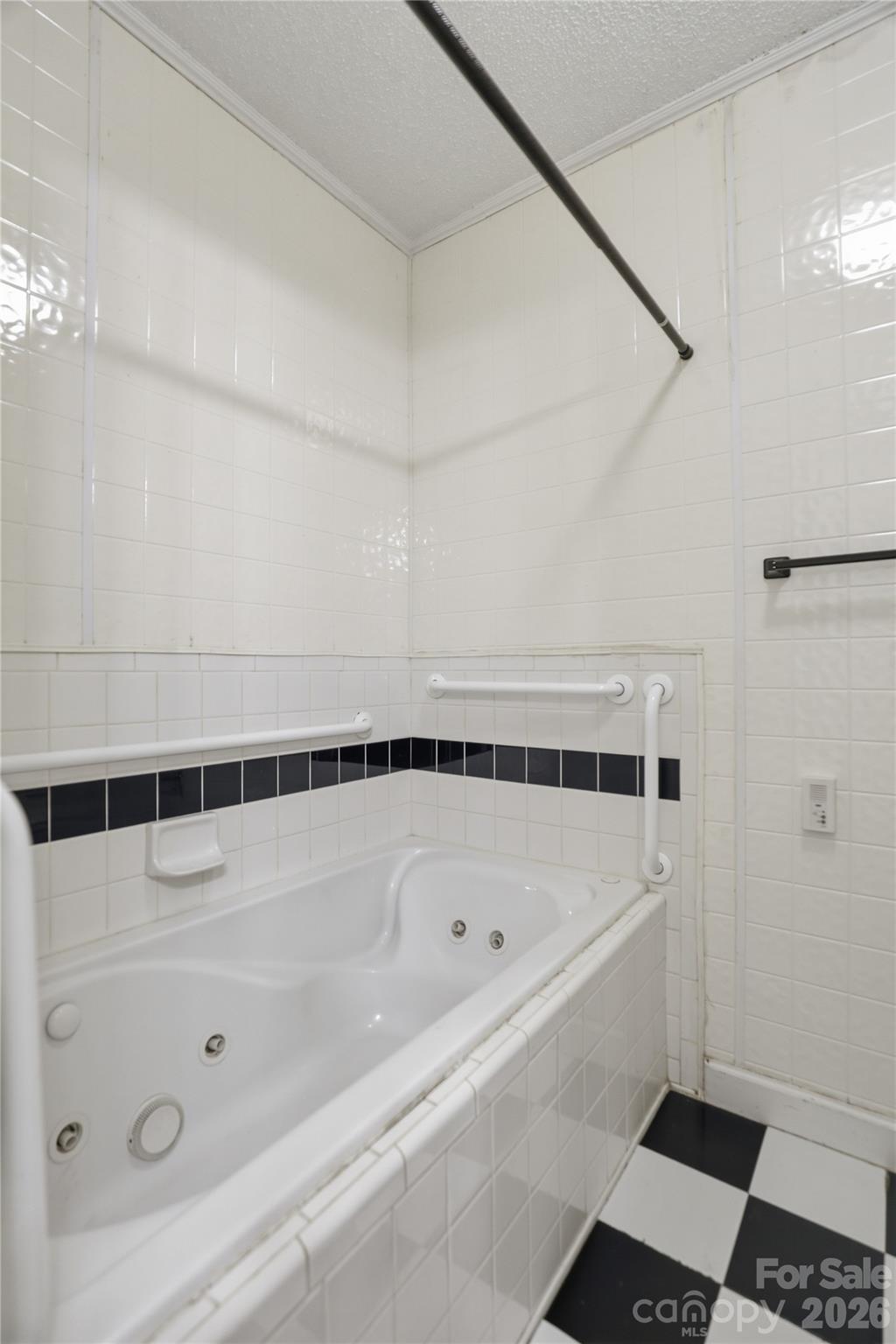 125 Southwood Park Road