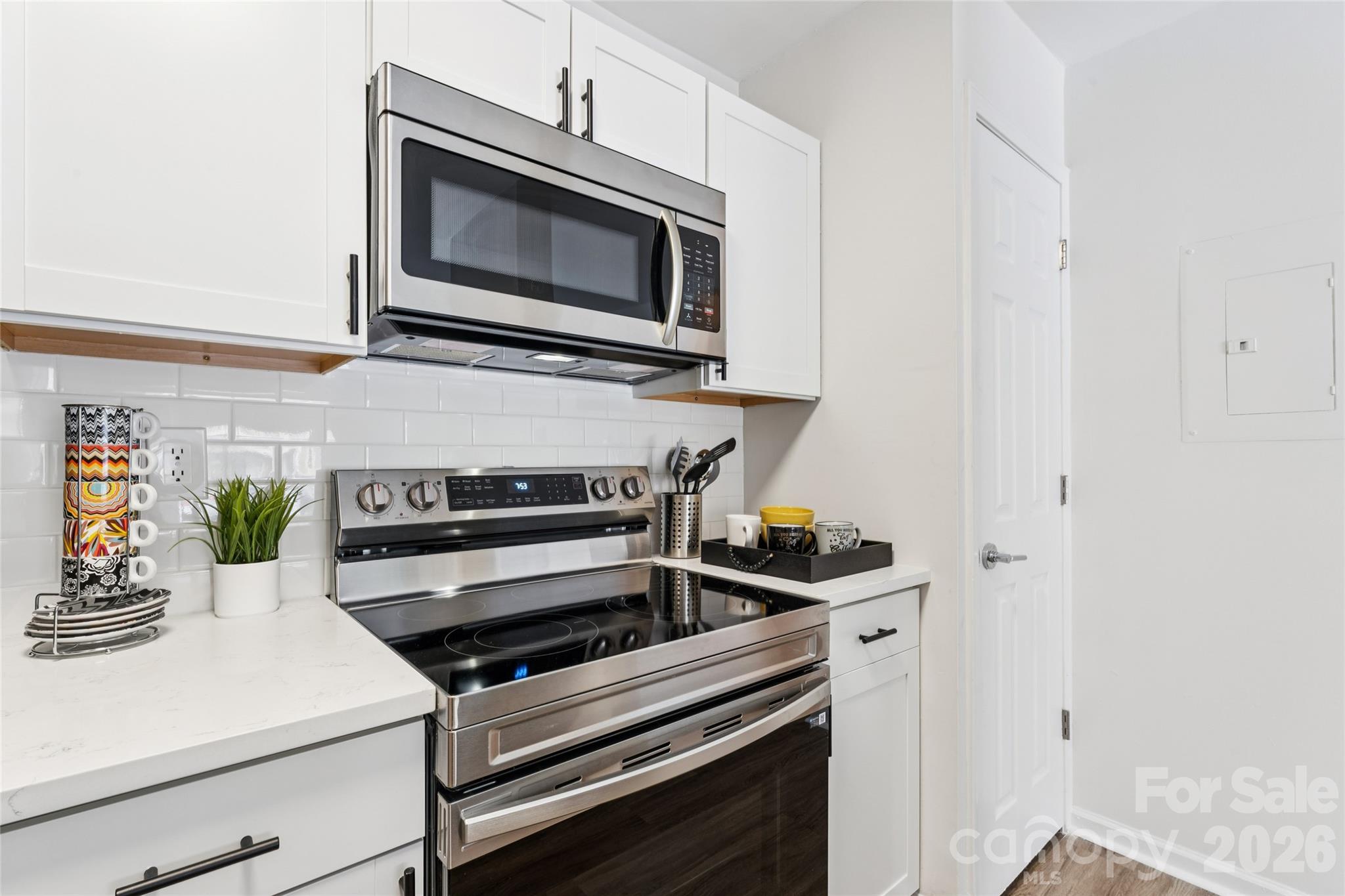 1620 Arlyn Circle Unit: B