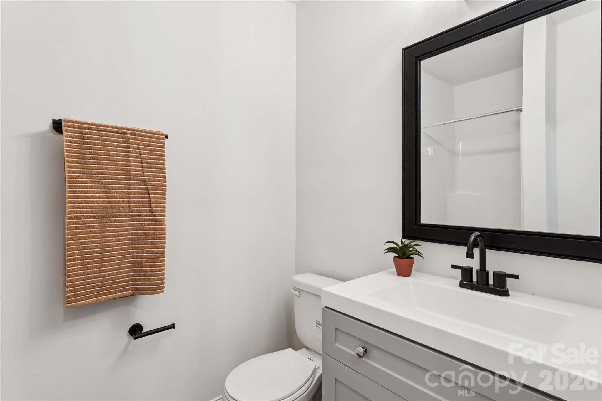 1620 Arlyn Circle Unit: B