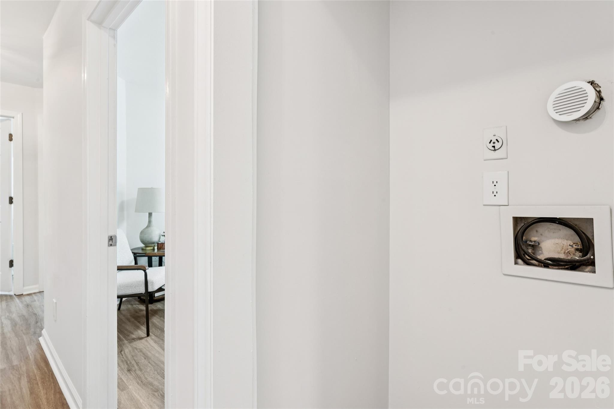 1620 Arlyn Circle Unit: B