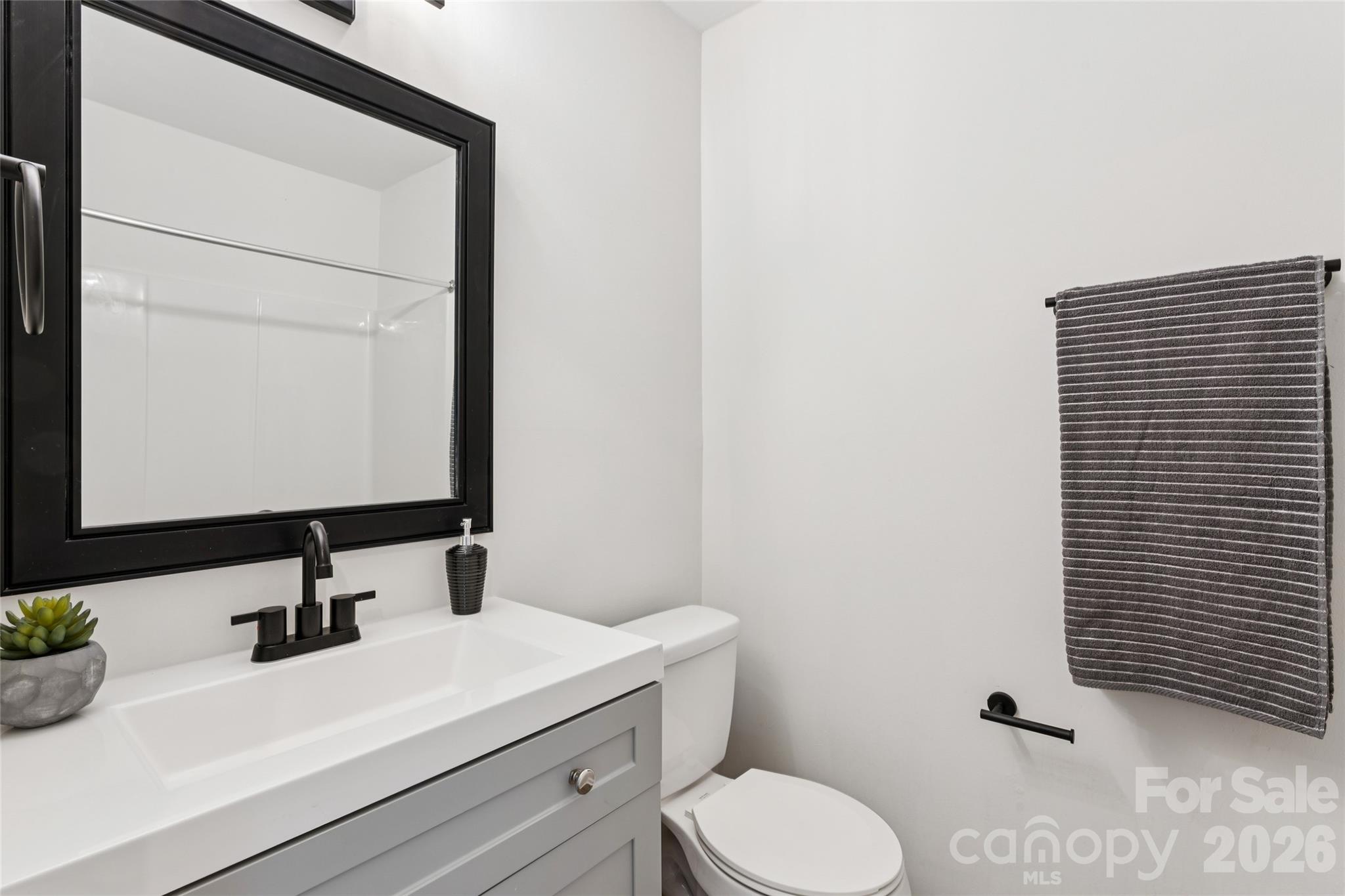 1620 Arlyn Circle Unit: B