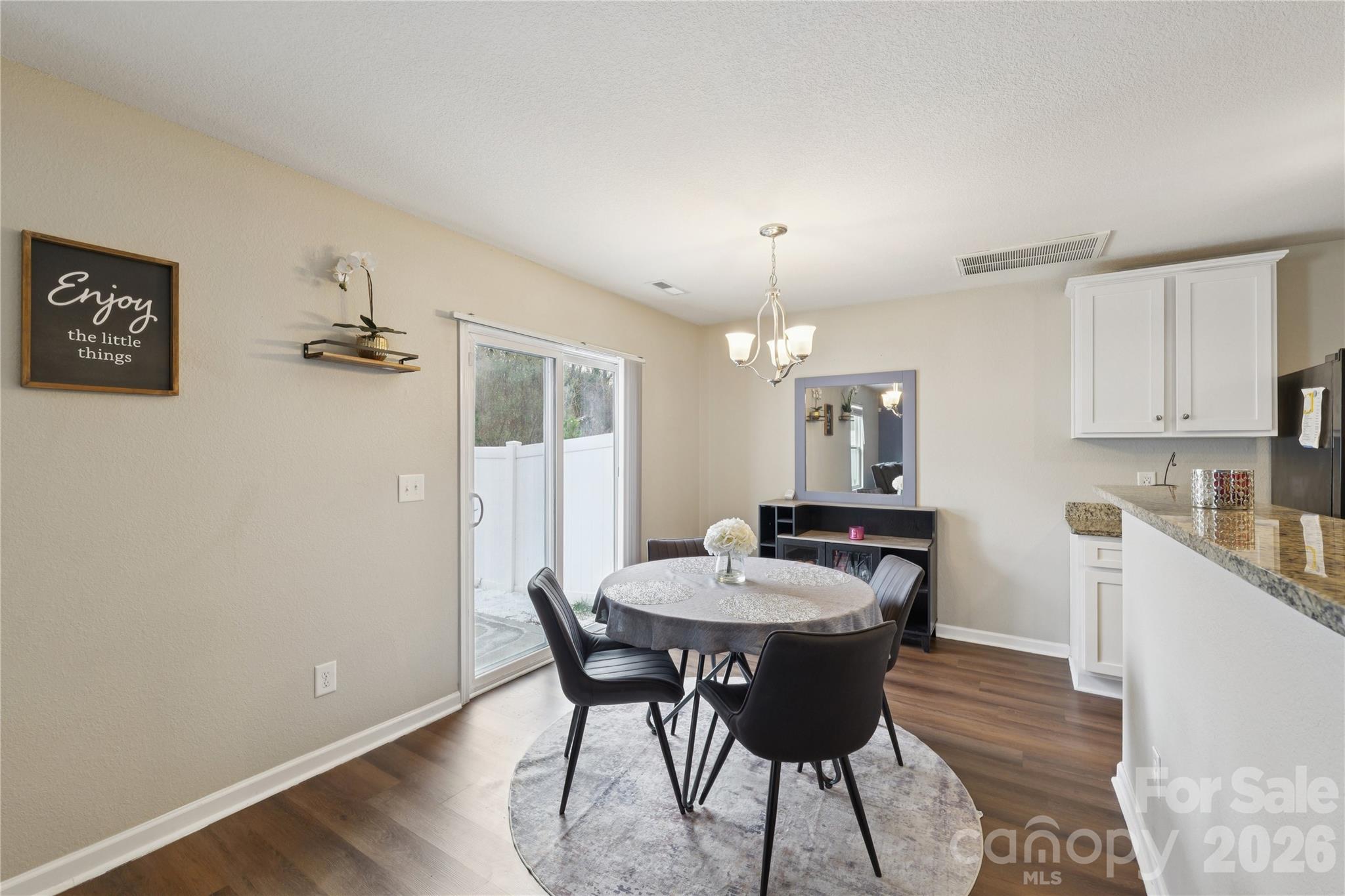 3337 Ellingford Road