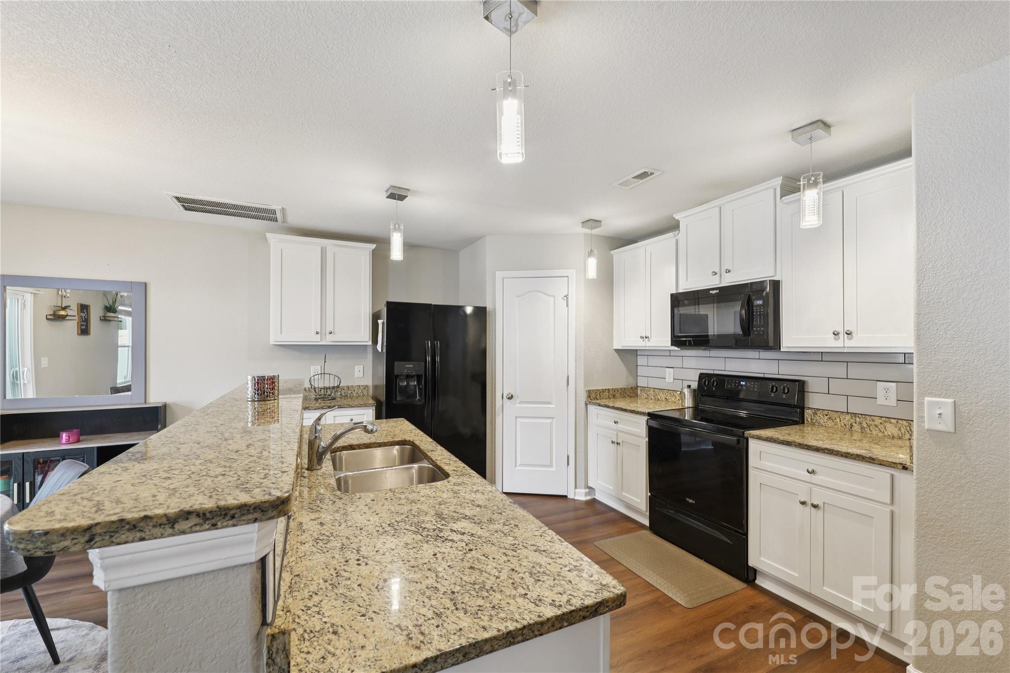 3337 Ellingford Road