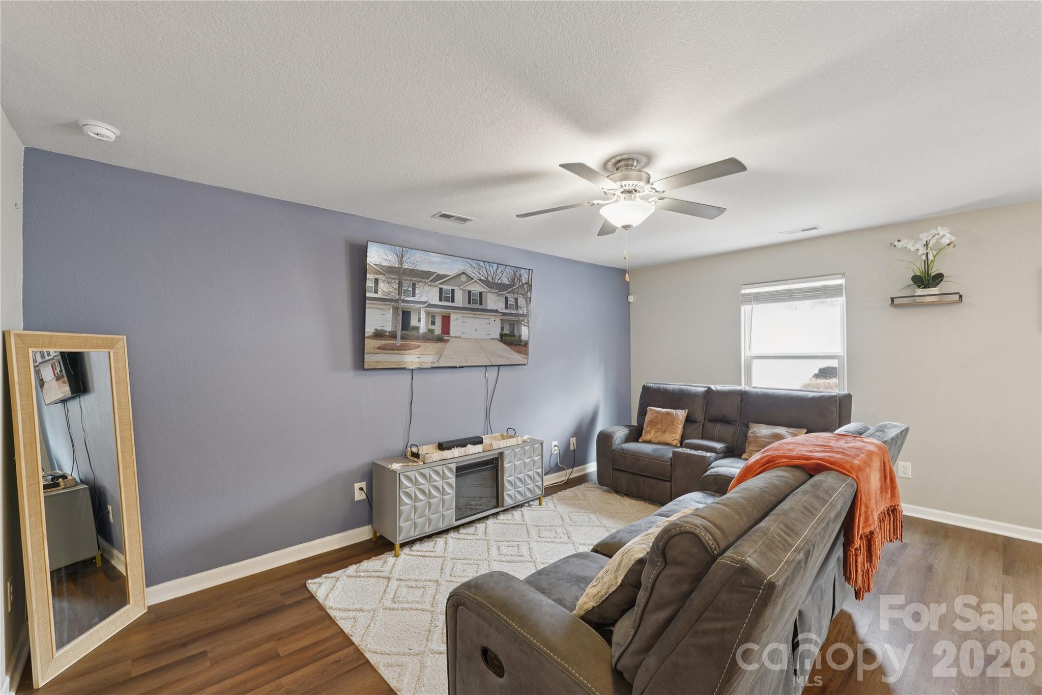 3337 Ellingford Road