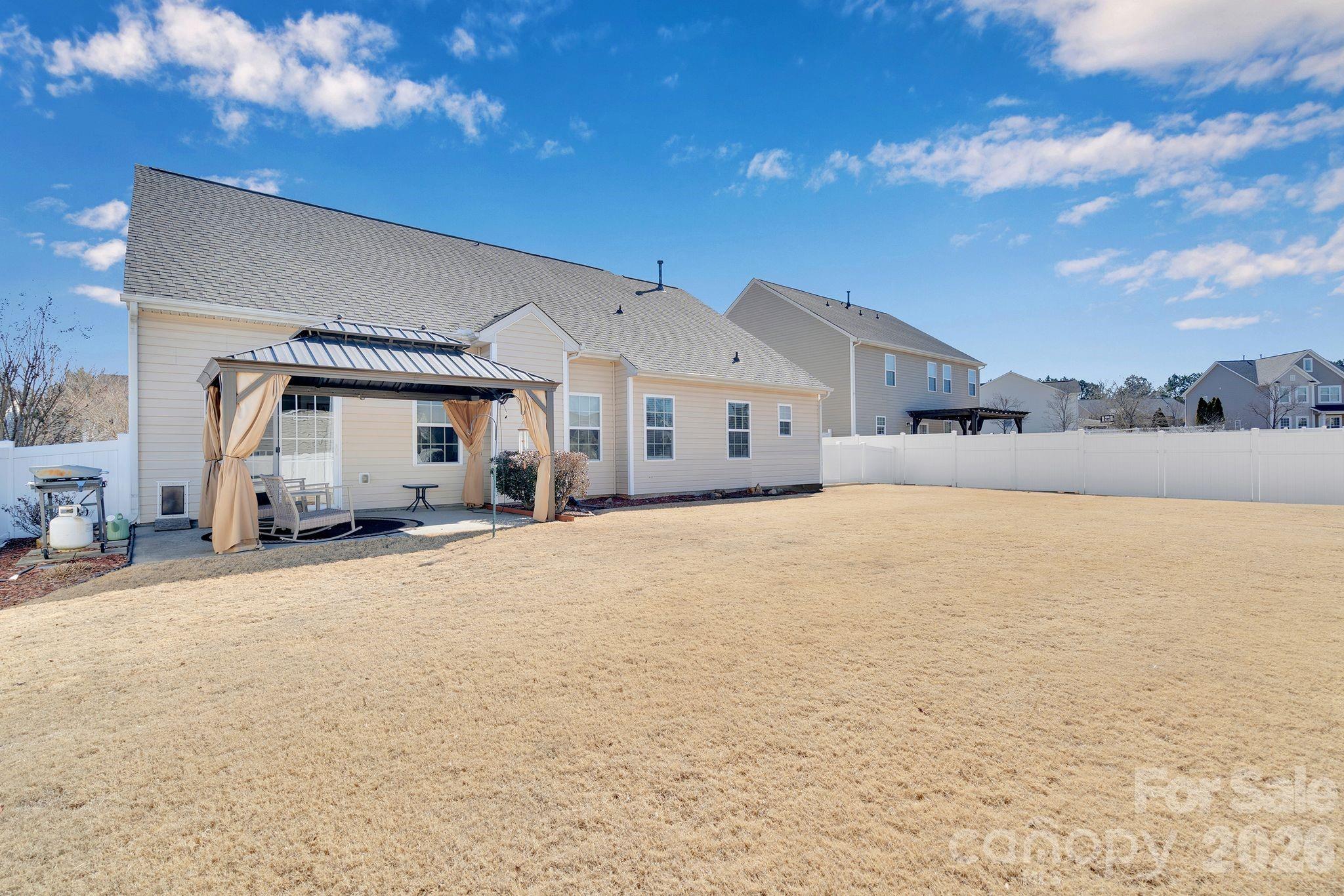 4444 Bravery Place SW Unit: 116