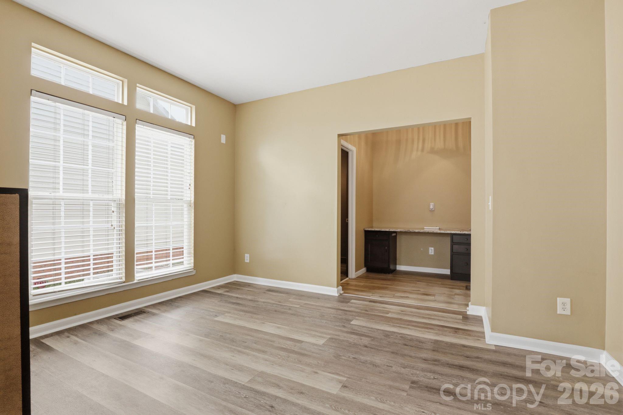 3909 Meadow Green Drive