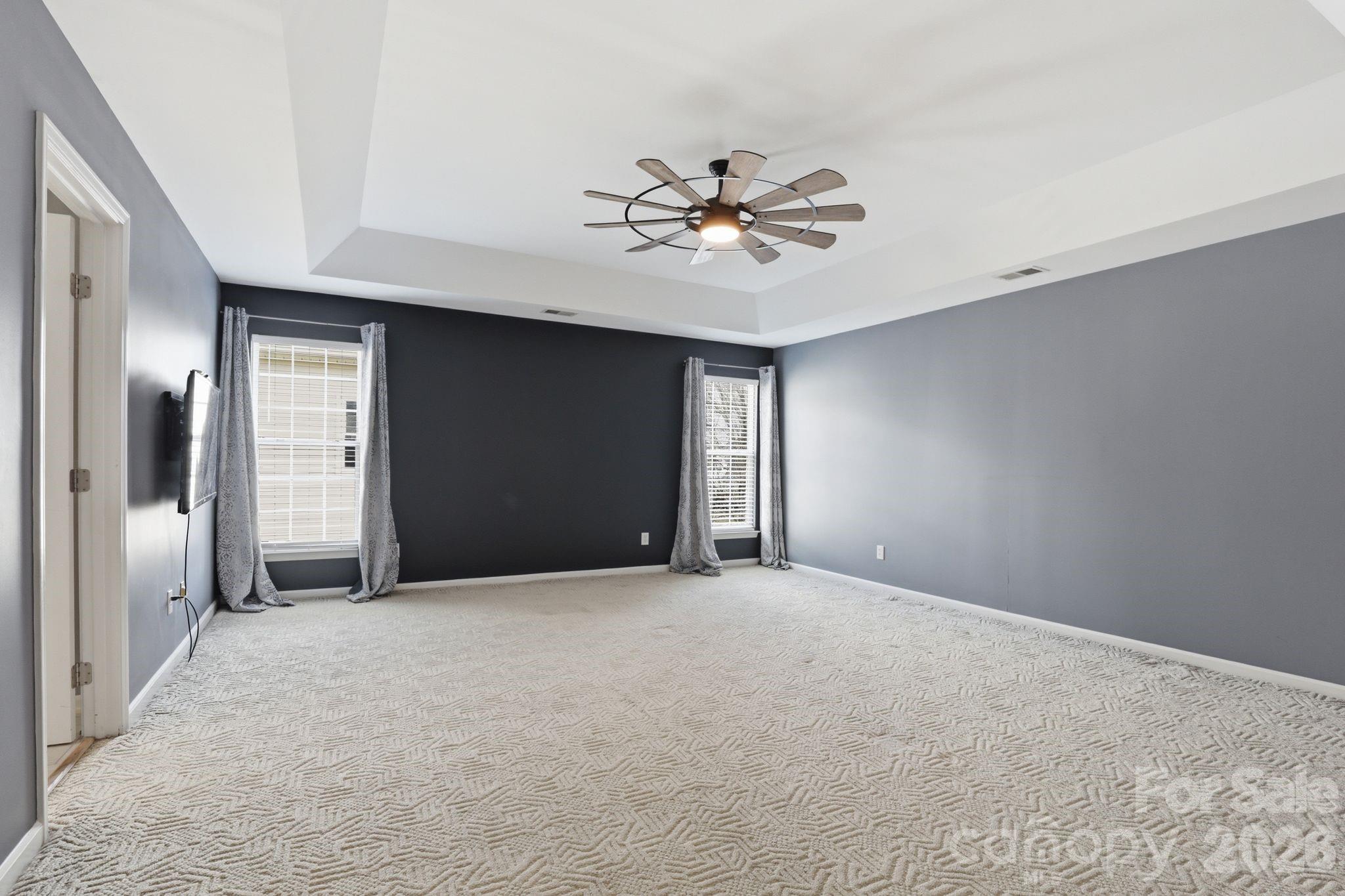 3909 Meadow Green Drive