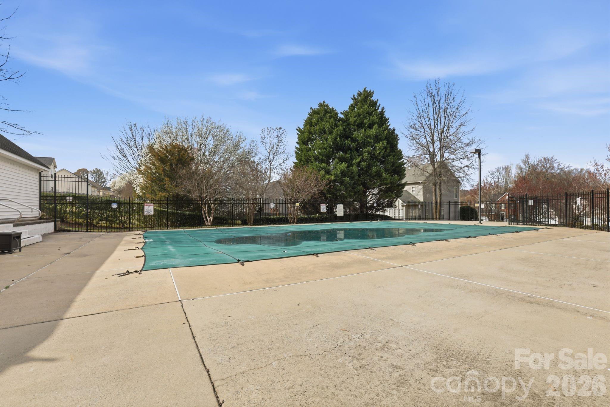 3909 Meadow Green Drive