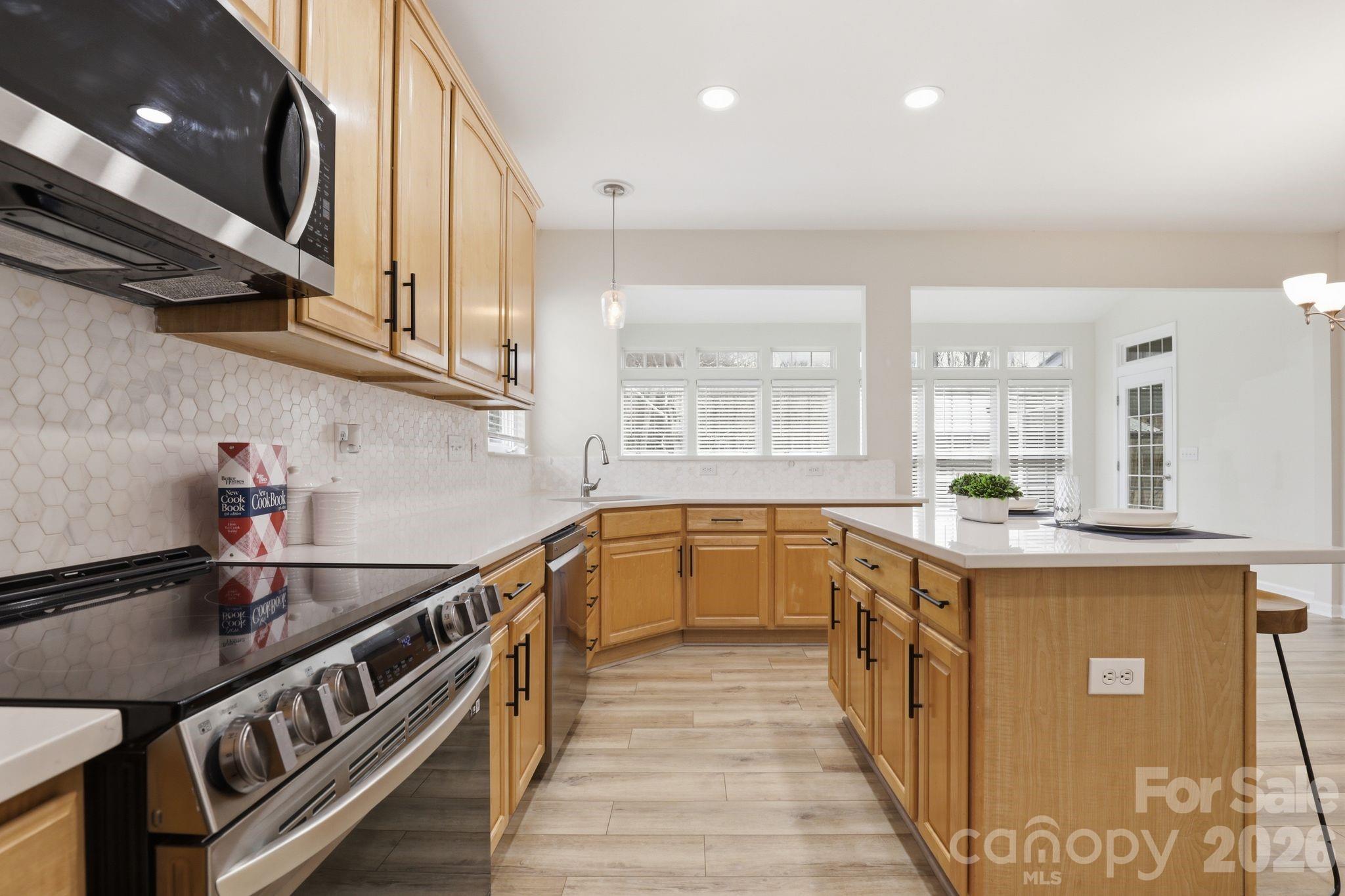 3909 Meadow Green Drive