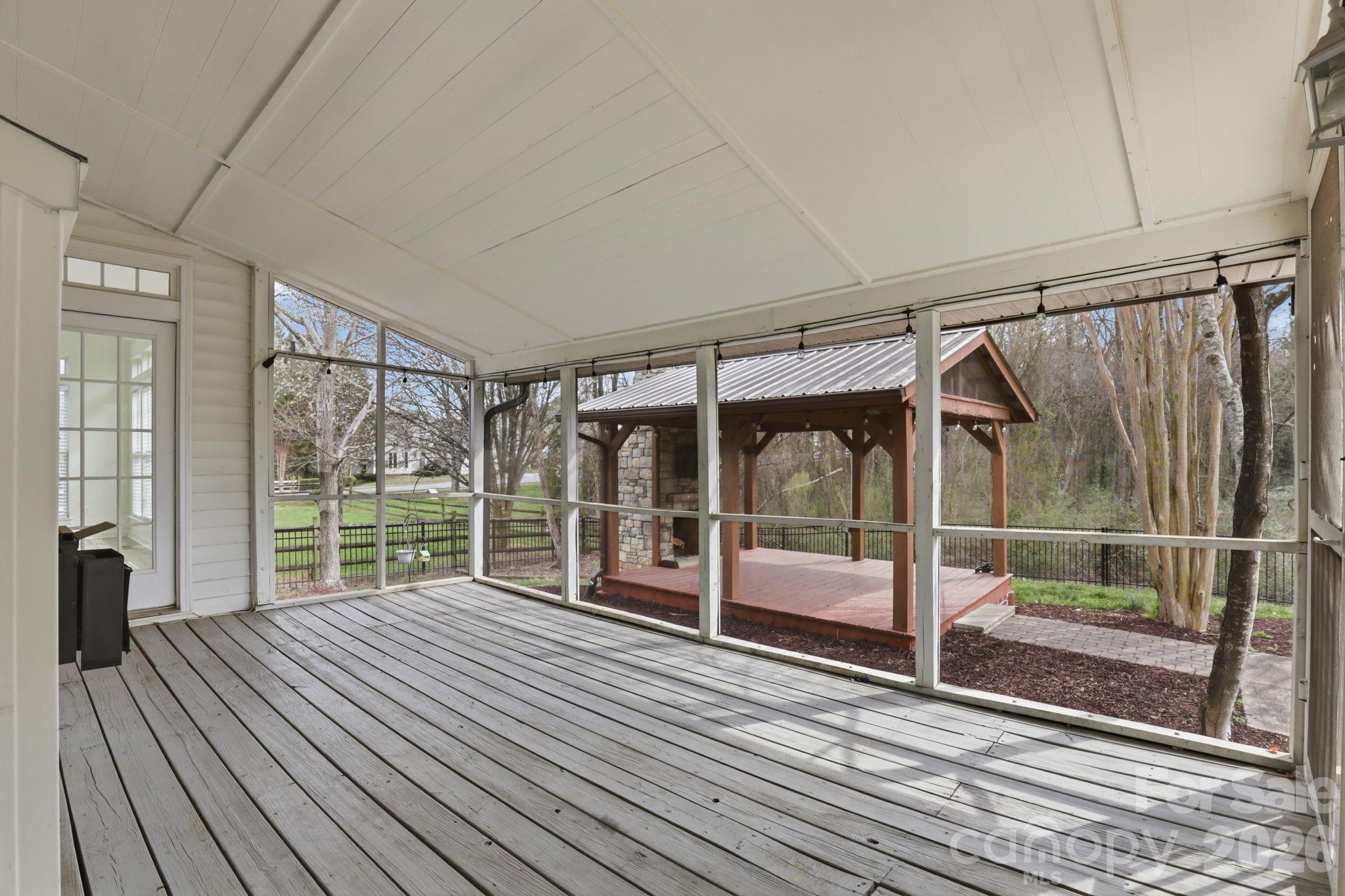 3909 Meadow Green Drive