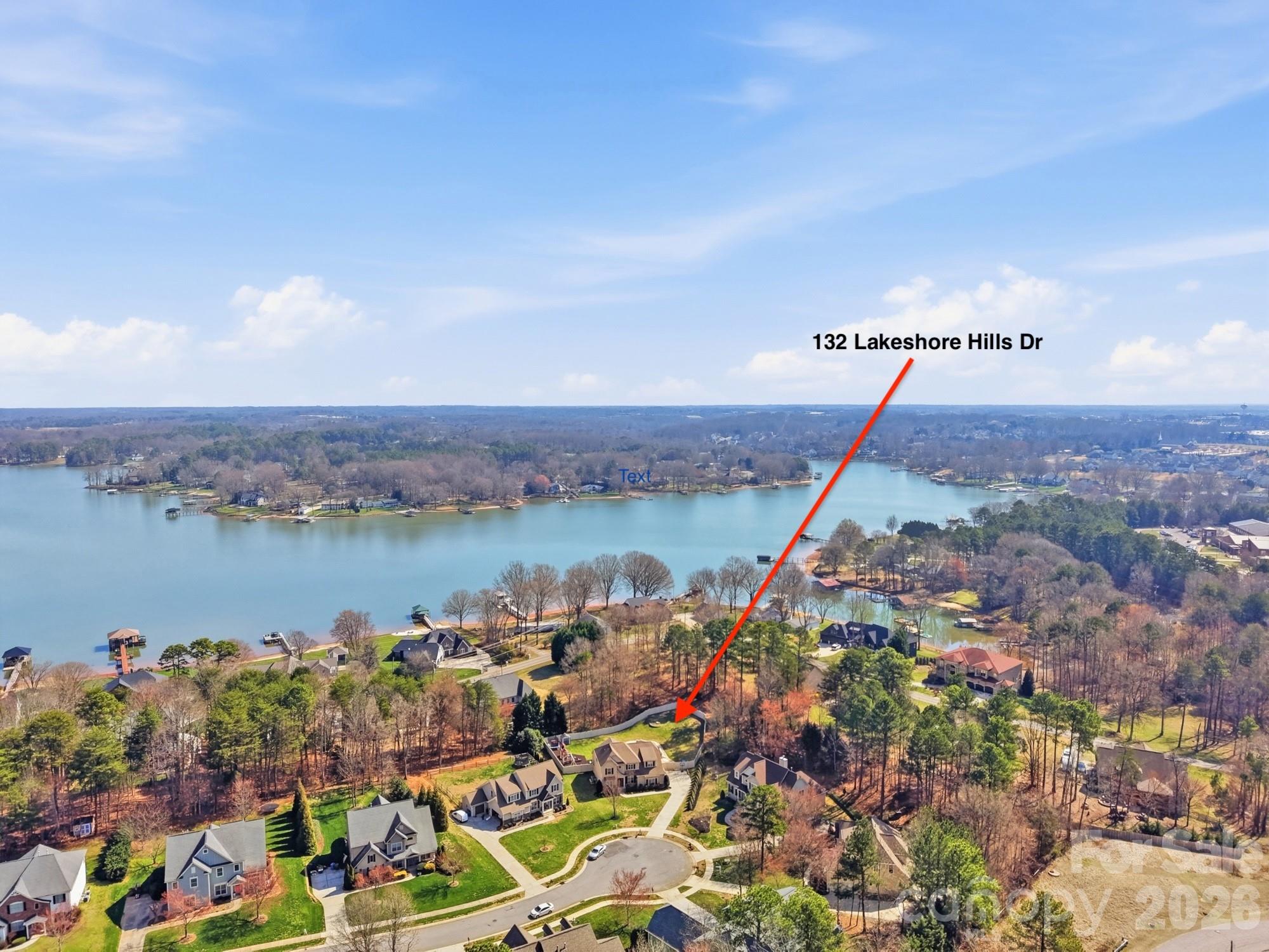 135 Lakeshore Hills Drive