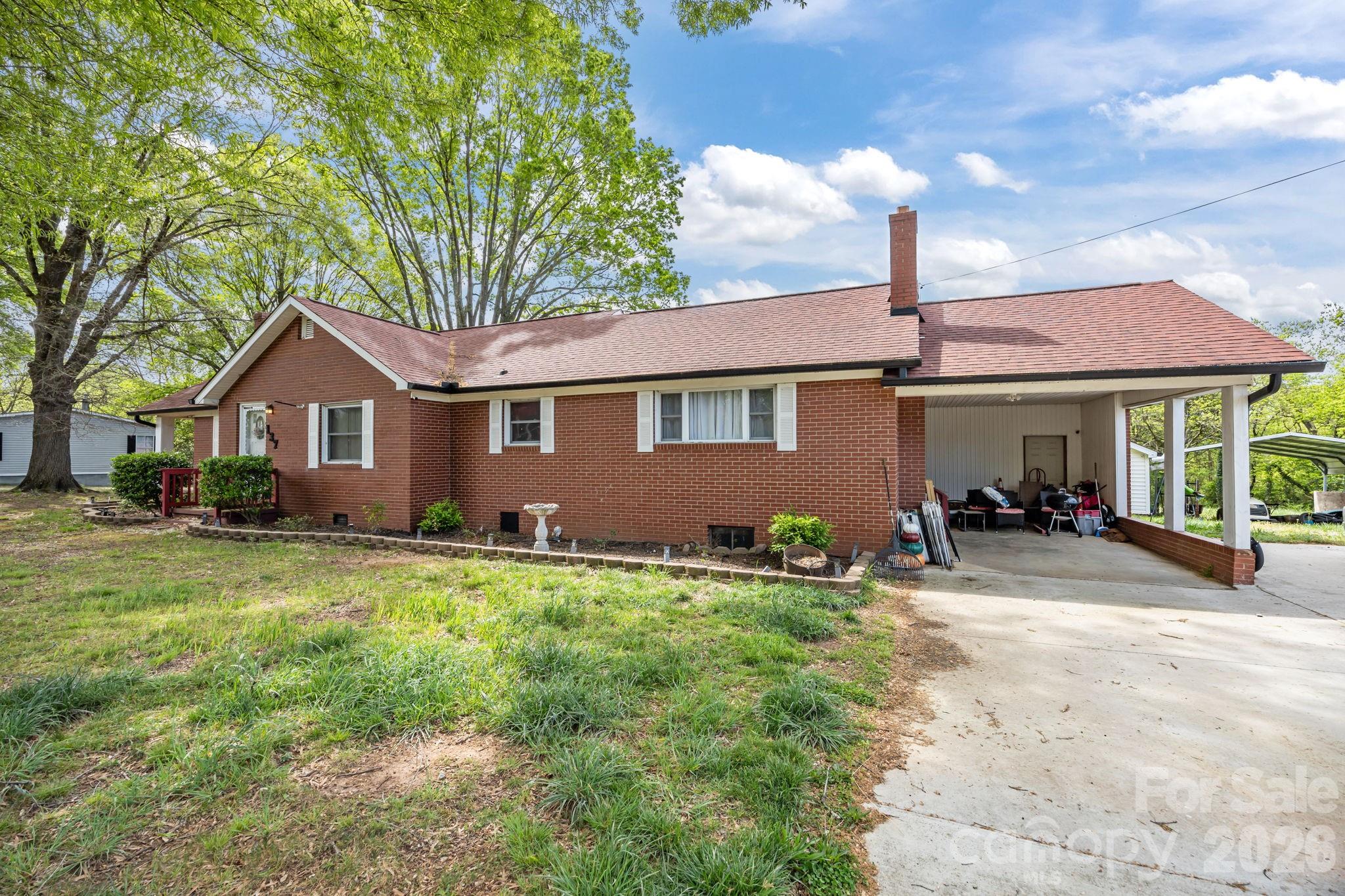 137 Foursquare Road