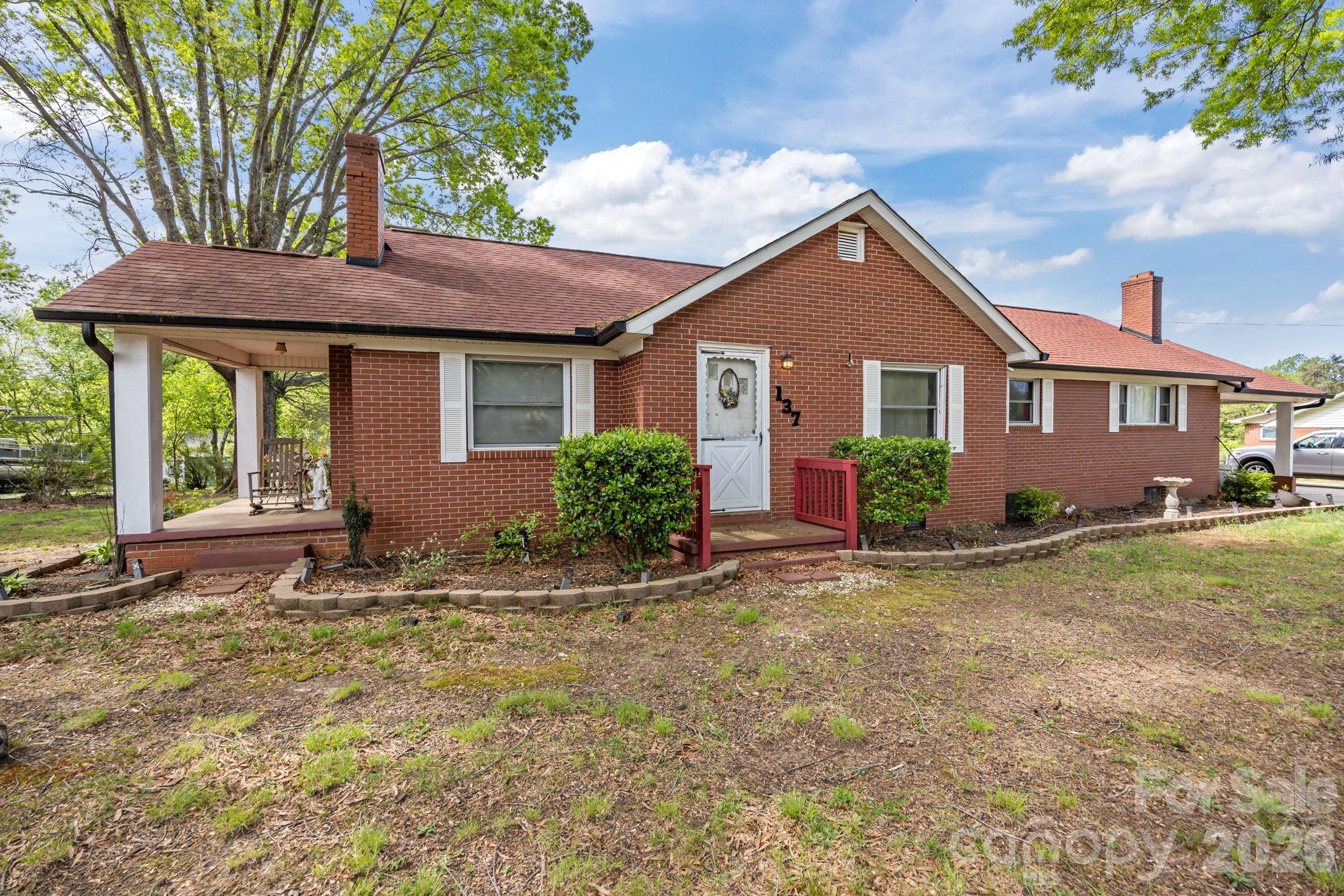 137 Foursquare Road