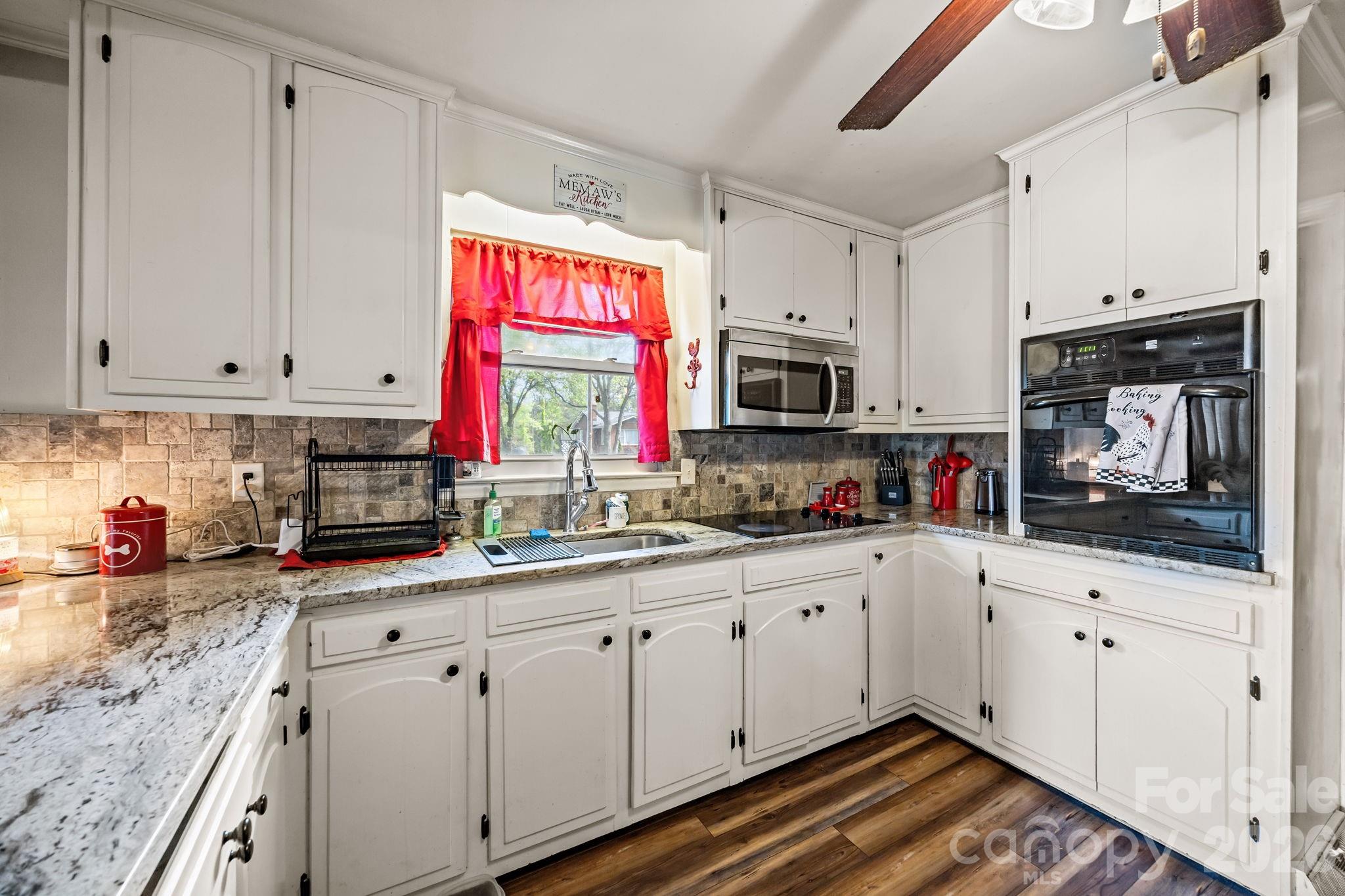 137 Foursquare Road