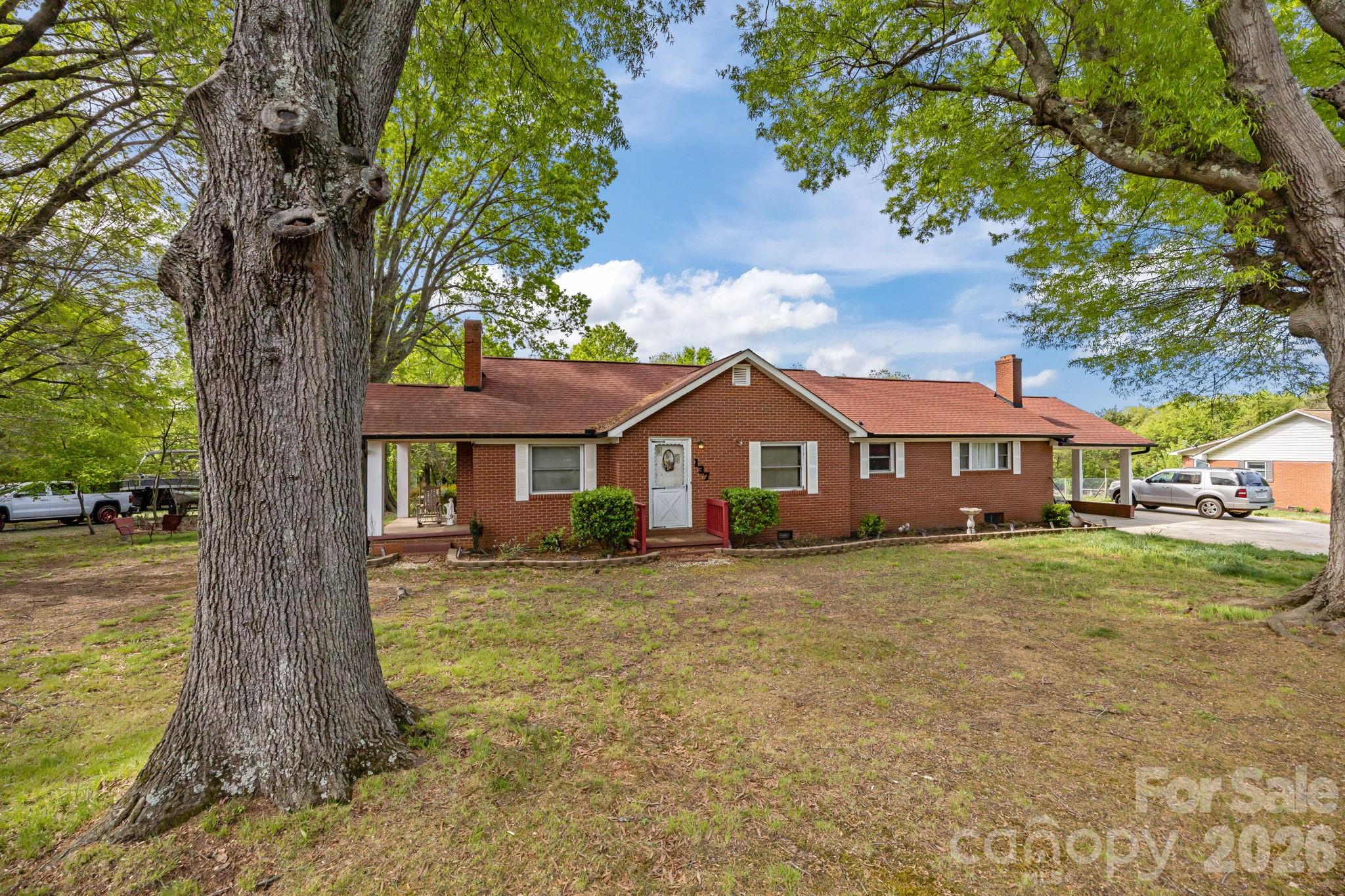 137 Foursquare Road