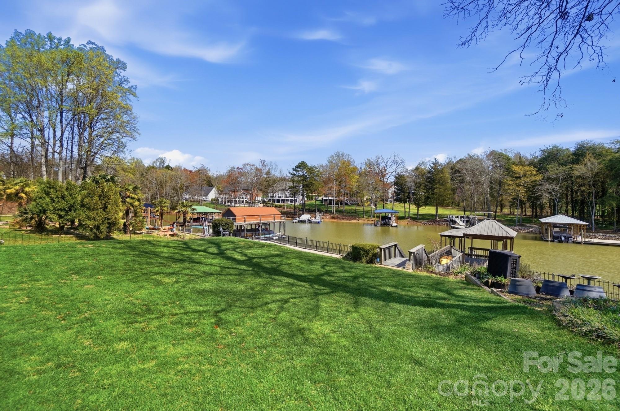 186 Hazelton Loop