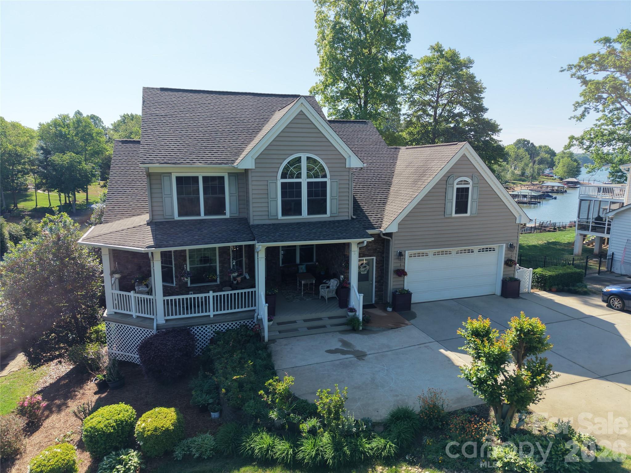 186 Hazelton Loop