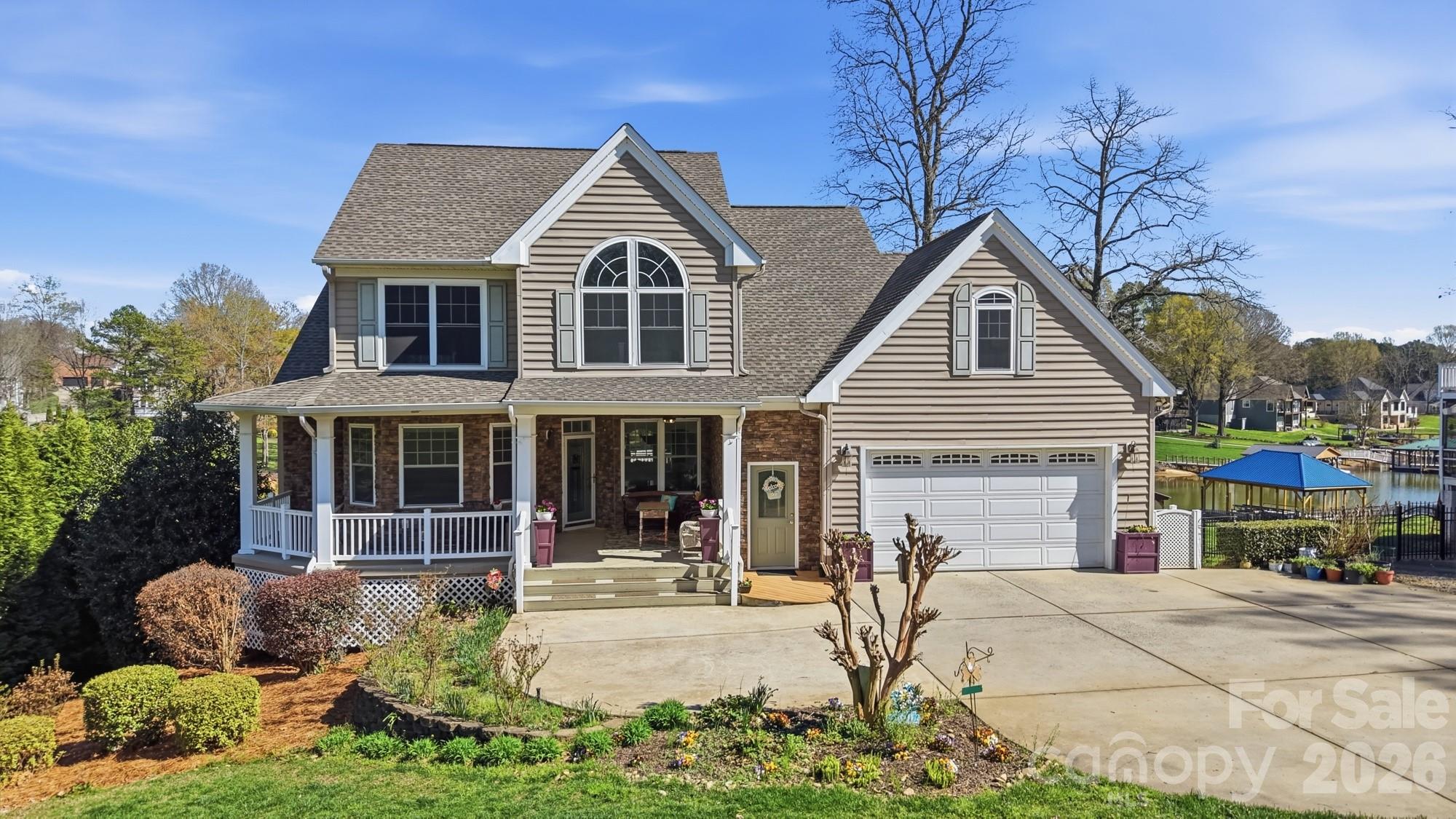 186 Hazelton Loop