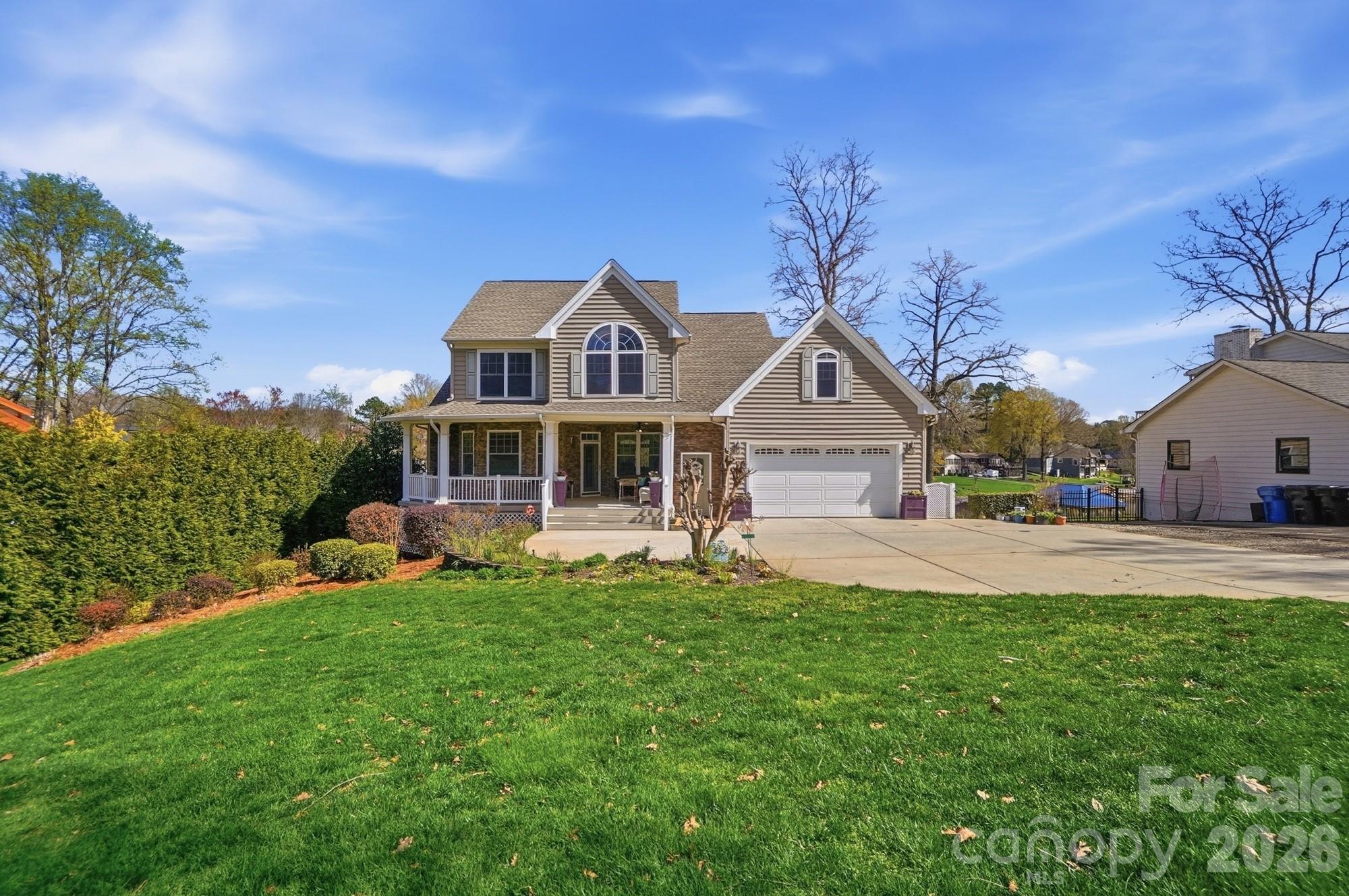 186 Hazelton Loop