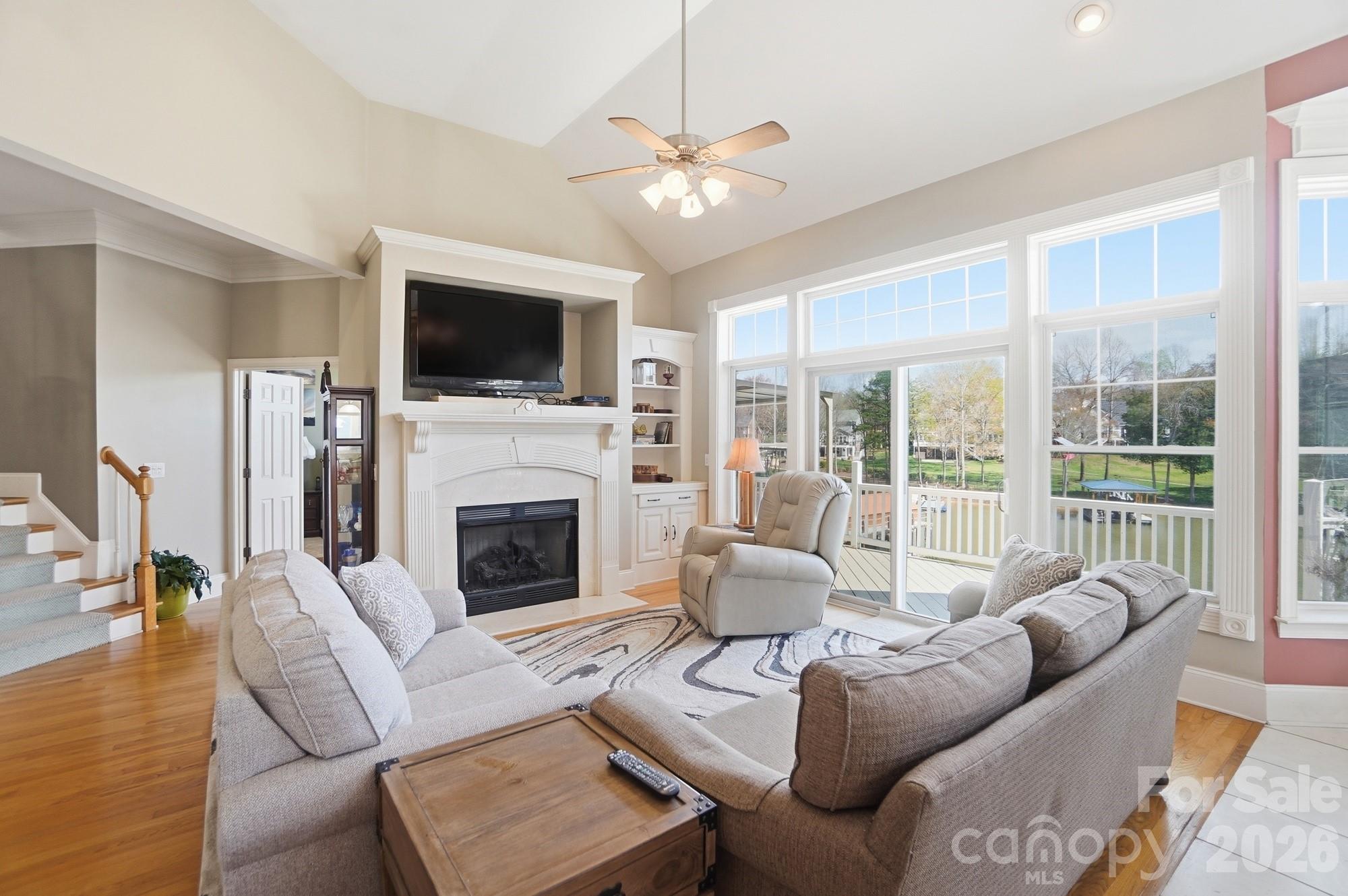 186 Hazelton Loop
