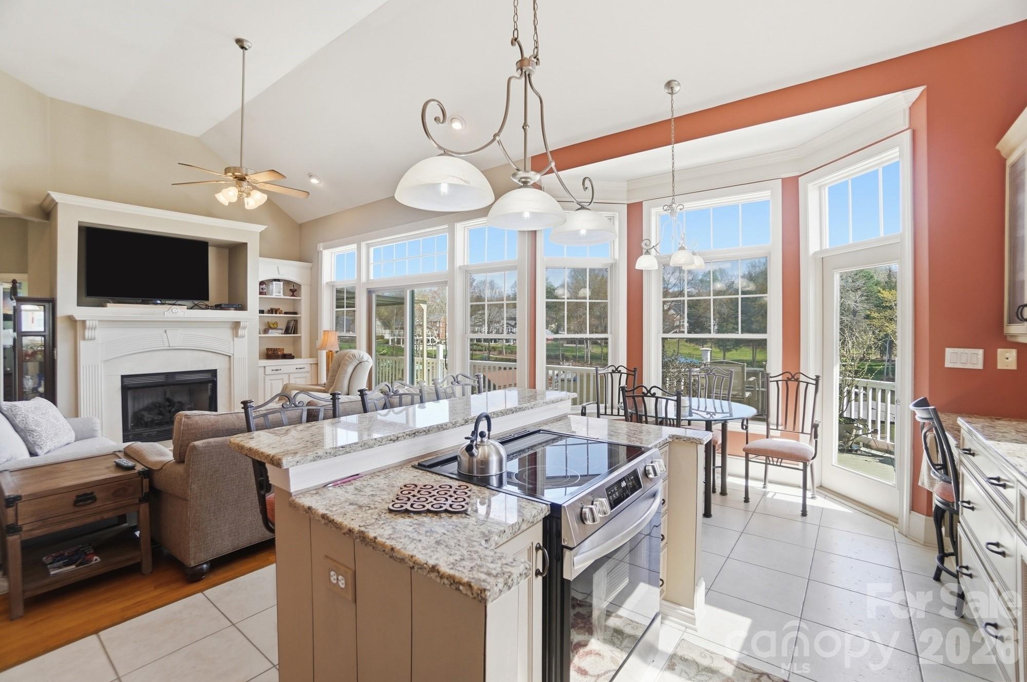 186 Hazelton Loop