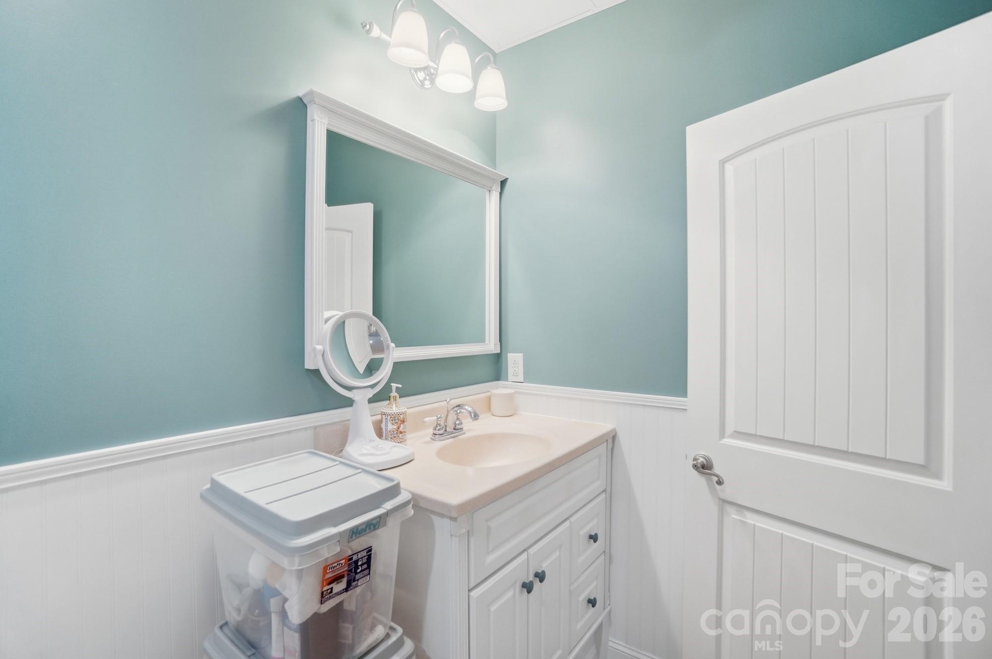 186 Hazelton Loop