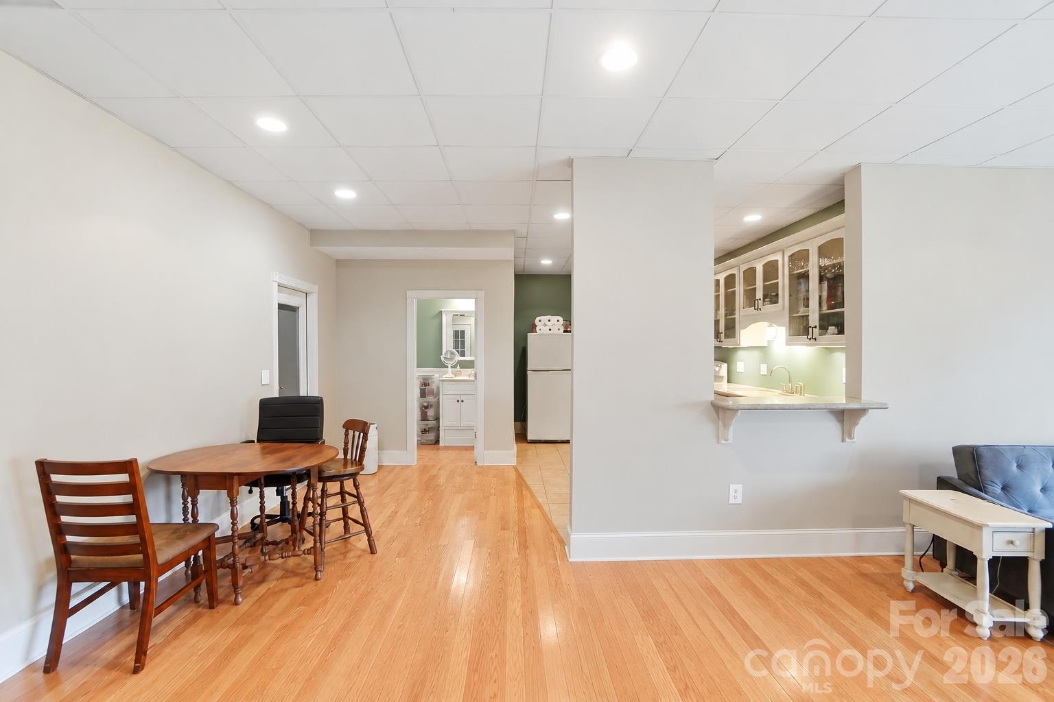 186 Hazelton Loop