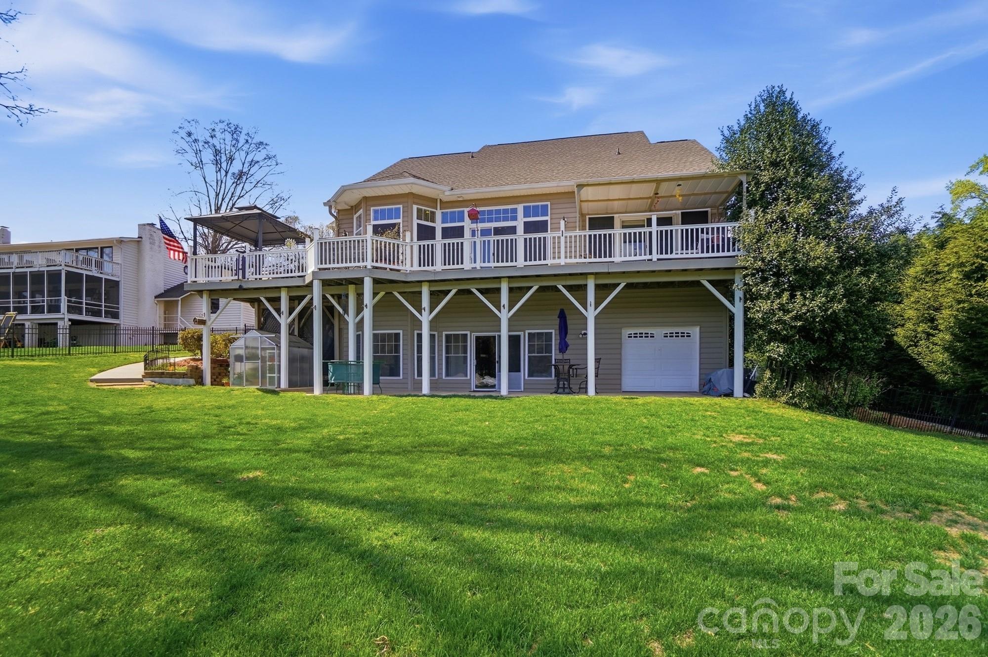 186 Hazelton Loop