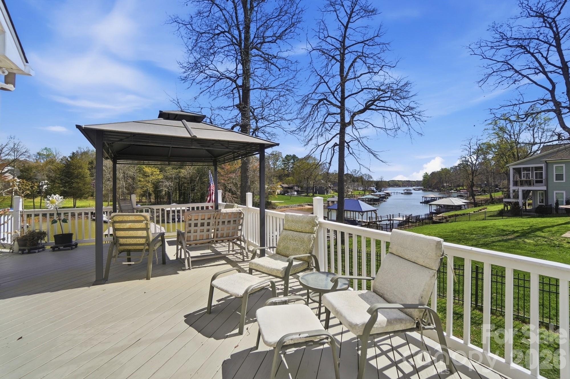186 Hazelton Loop