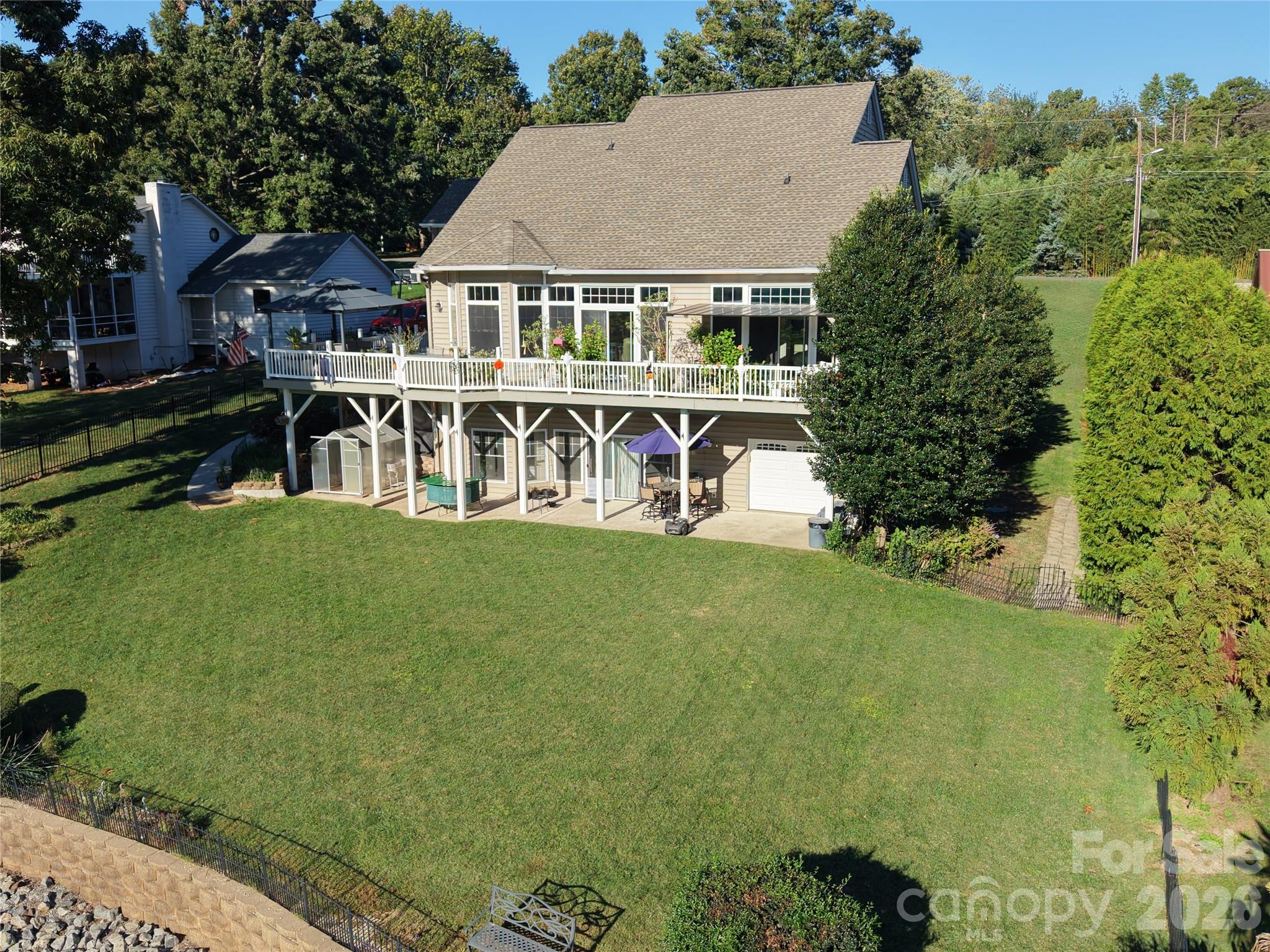 186 Hazelton Loop