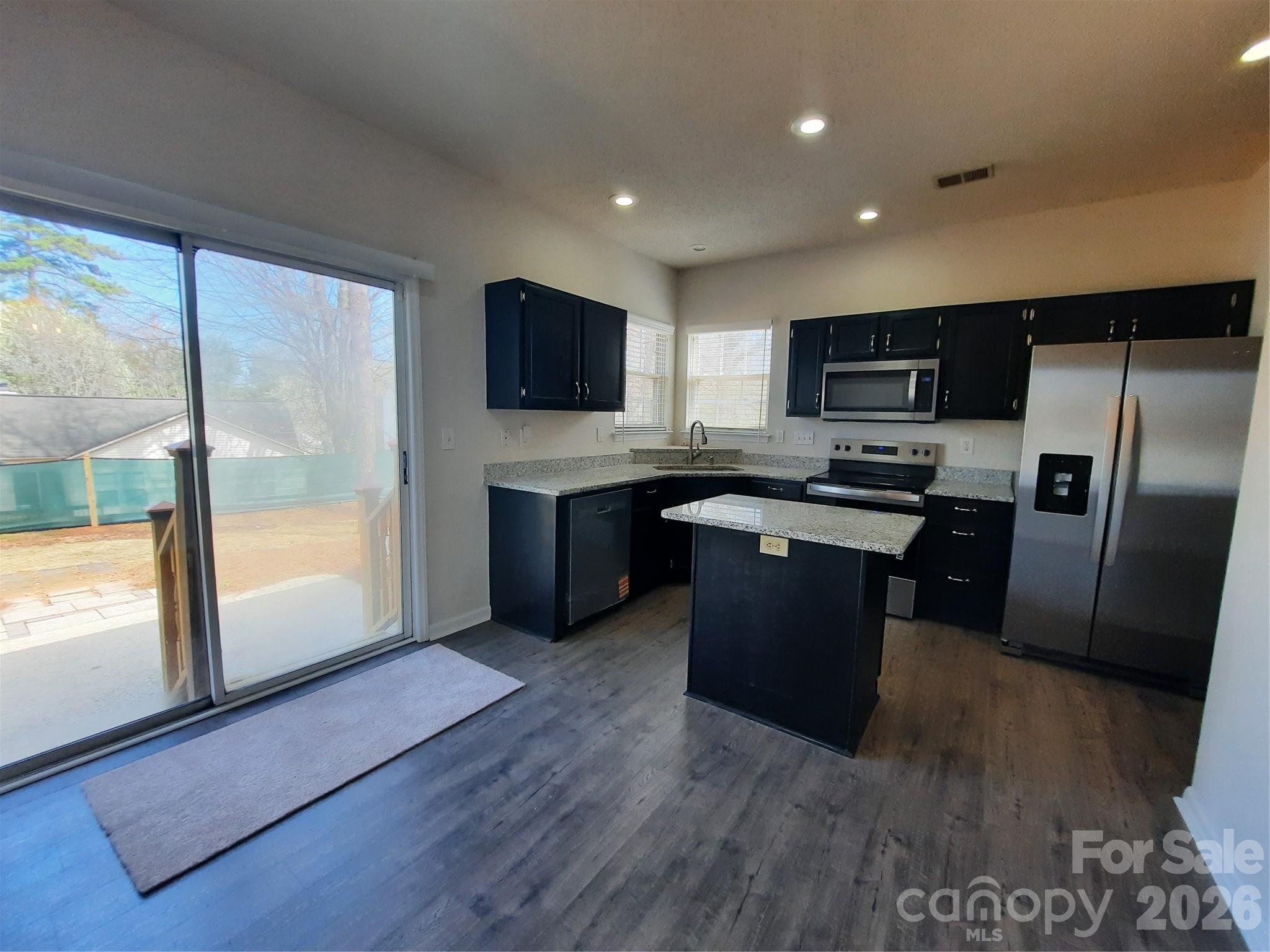 5305 Chinemist Court