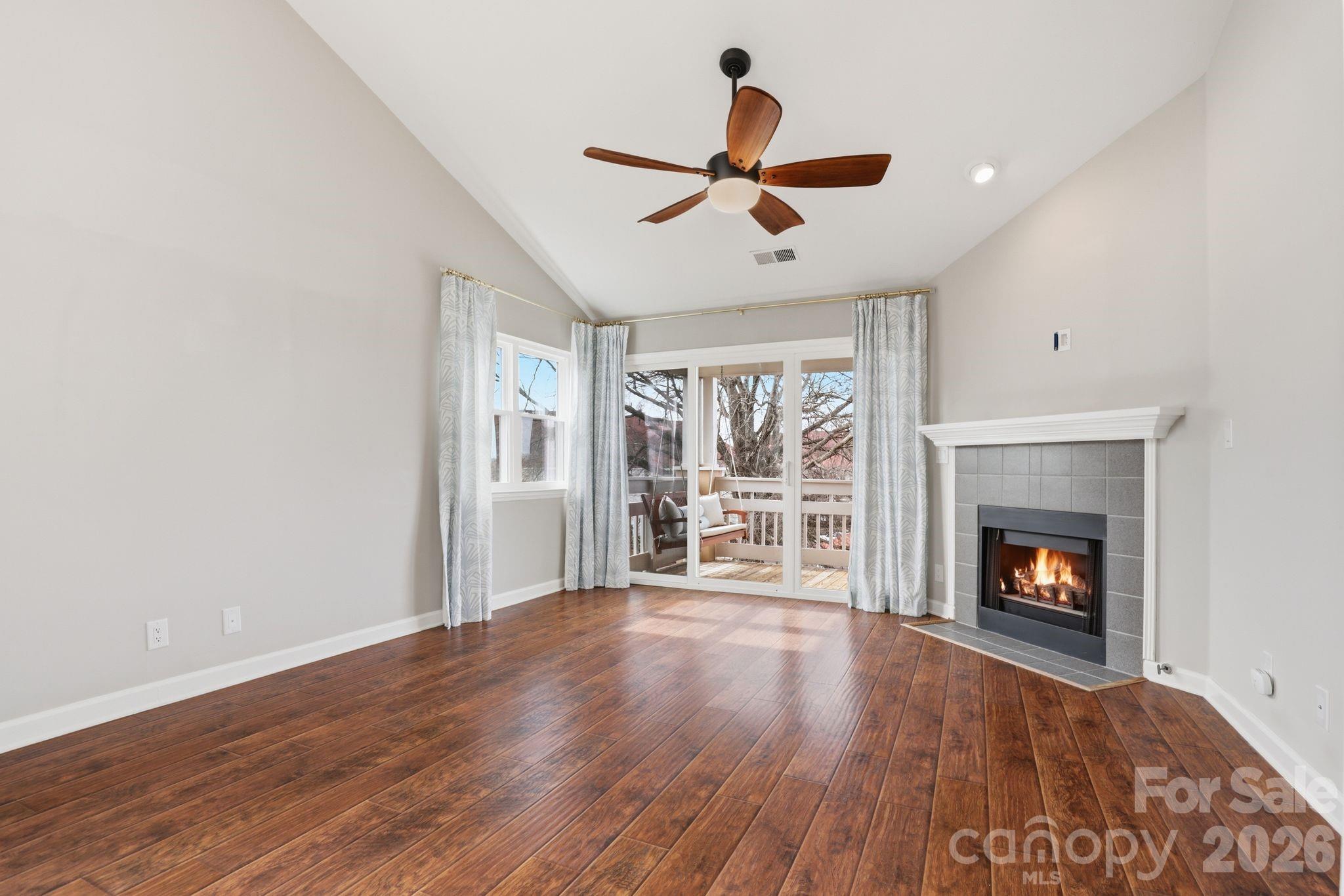 18009 Kings Point Drive Unit: R