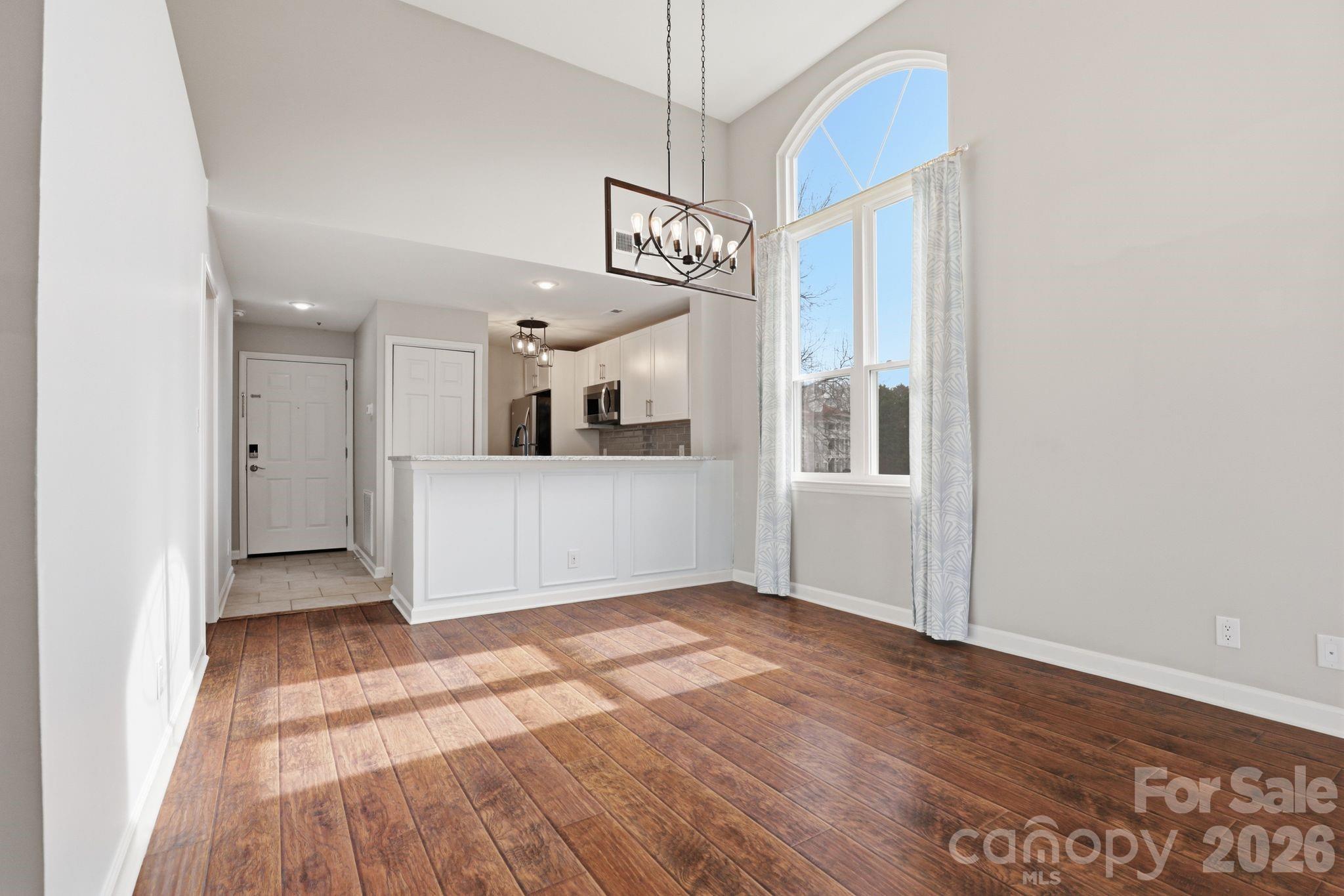 18009 Kings Point Drive Unit: R