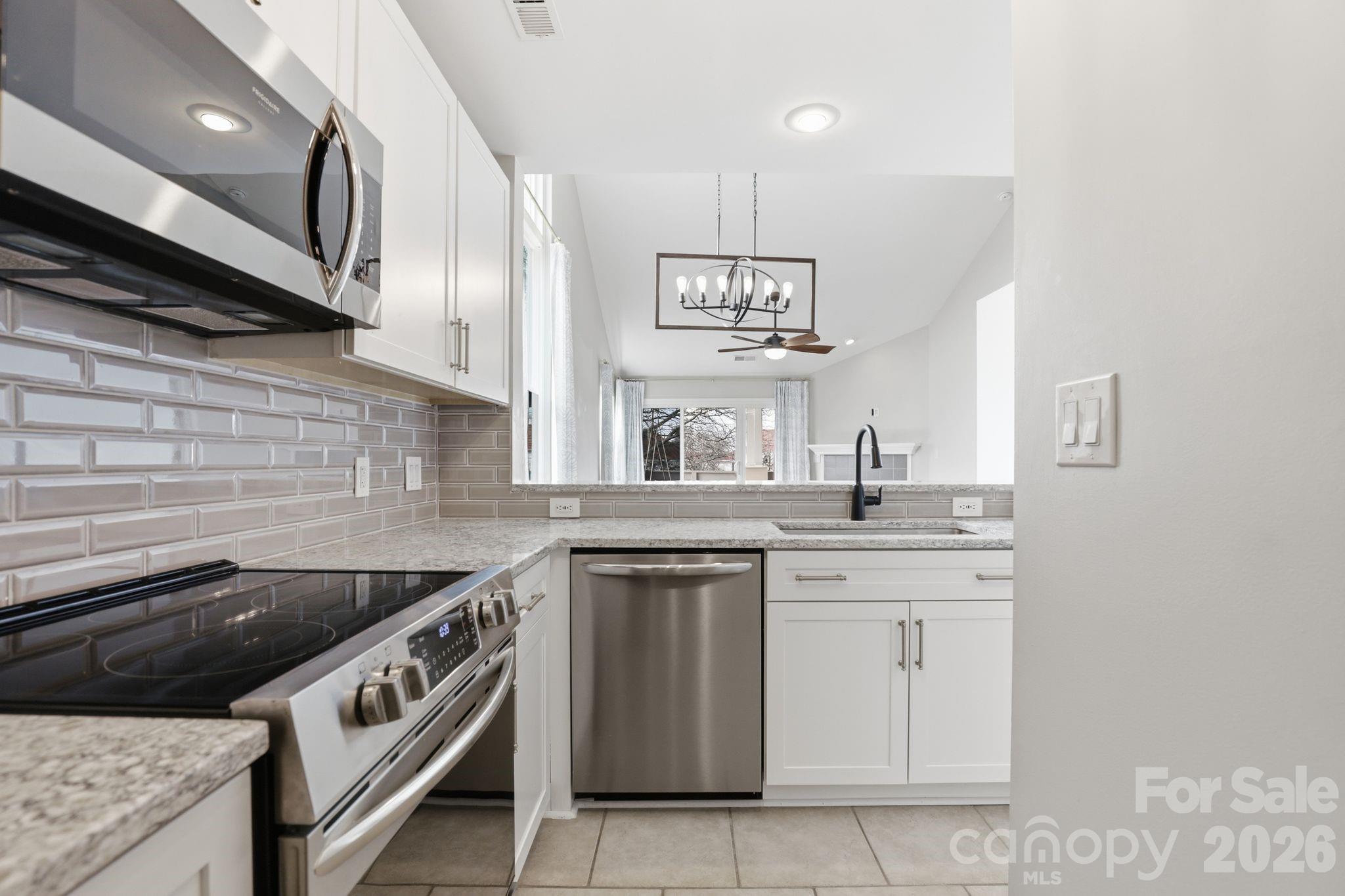 18009 Kings Point Drive Unit: R