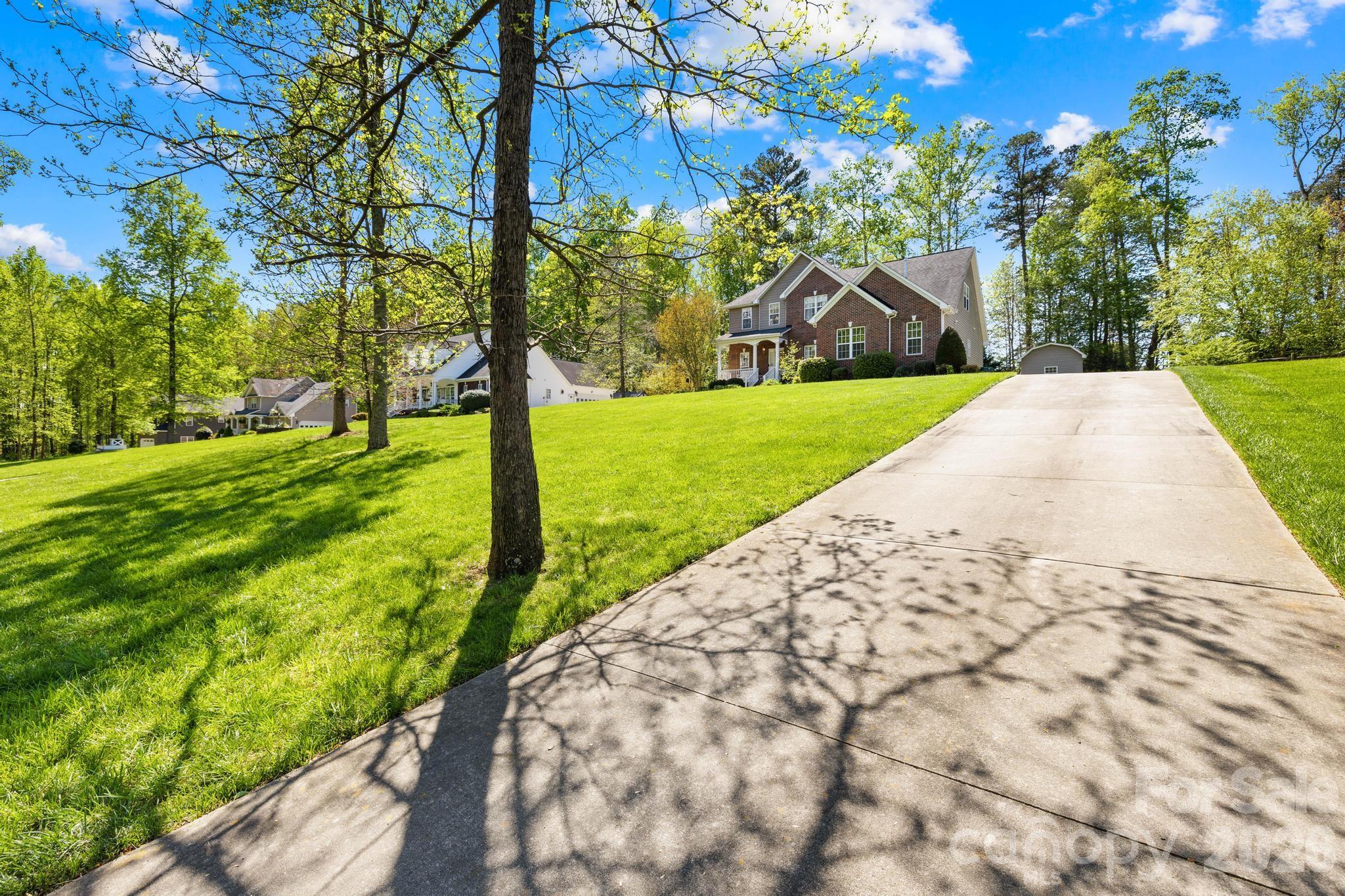 1131 Greenheather Drive