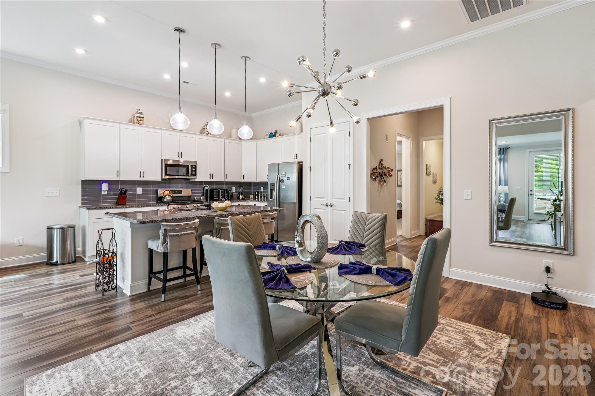 10400 Superb Lane