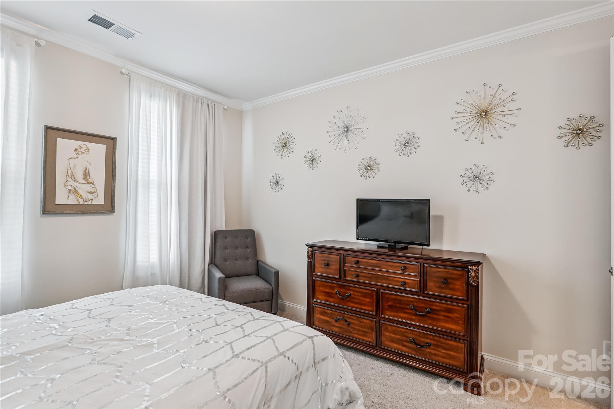 10400 Superb Lane