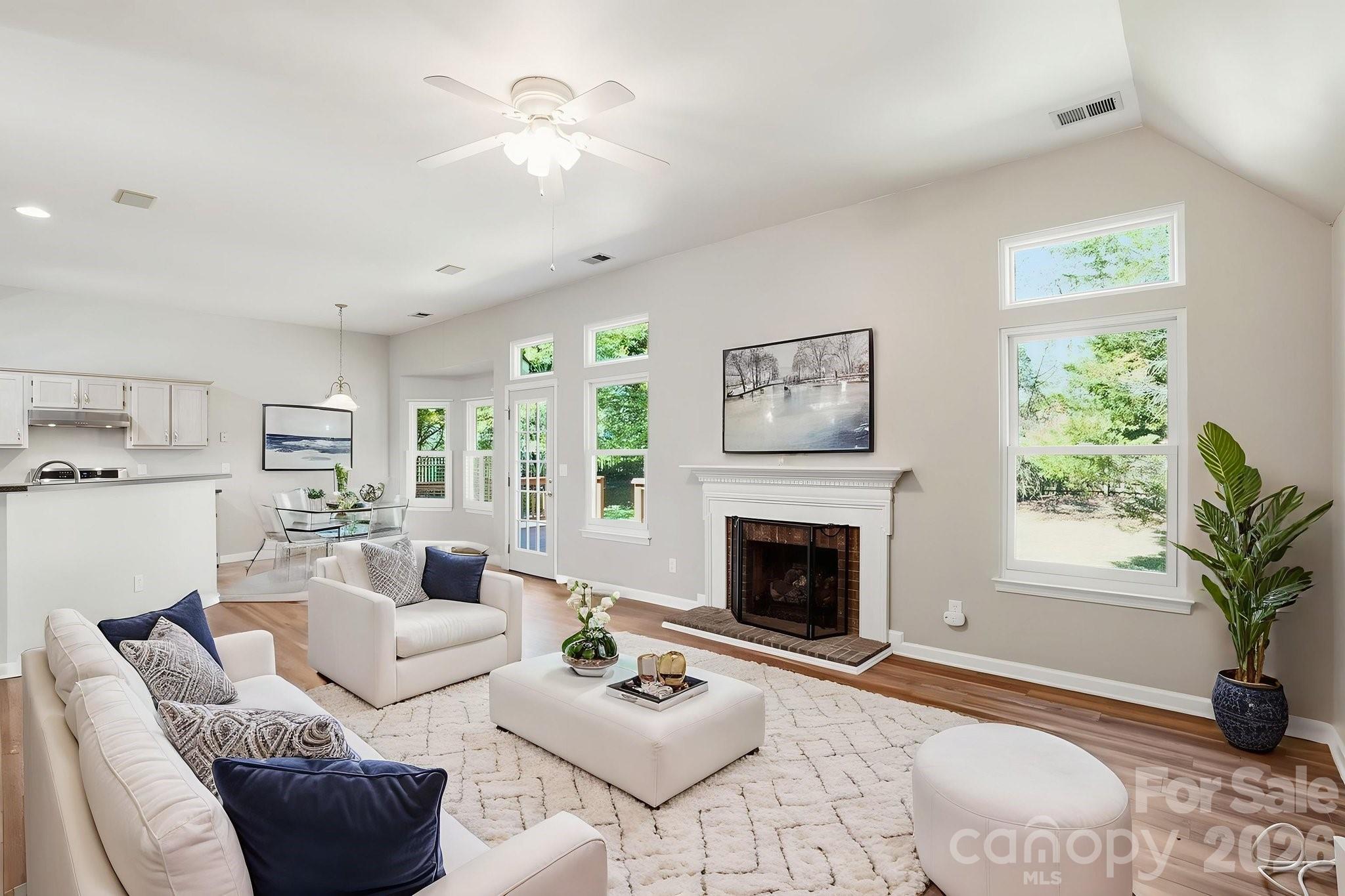 9332 Broken Pine Lane