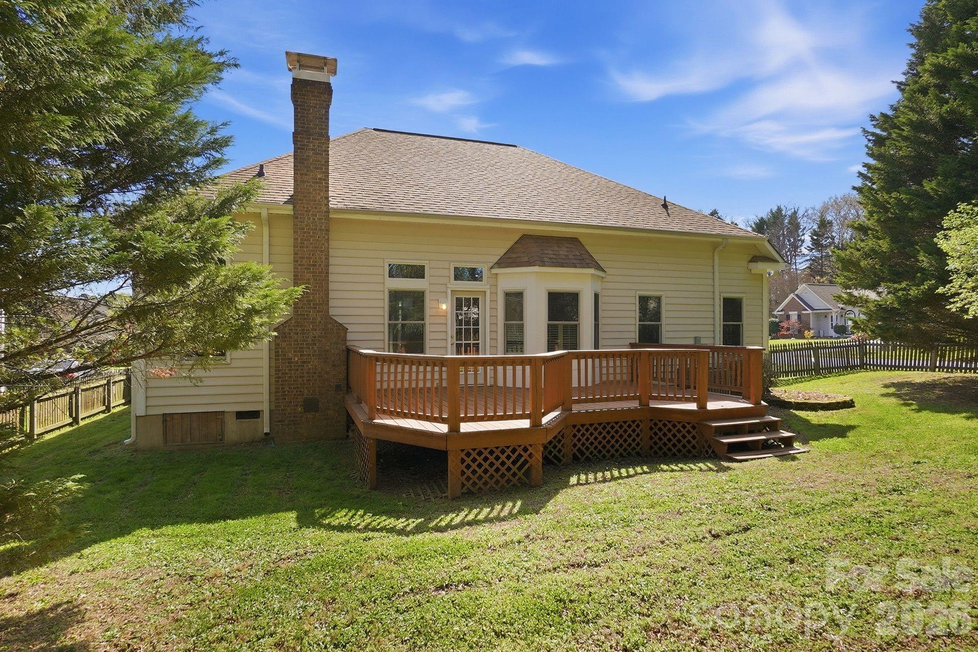 9332 Broken Pine Lane