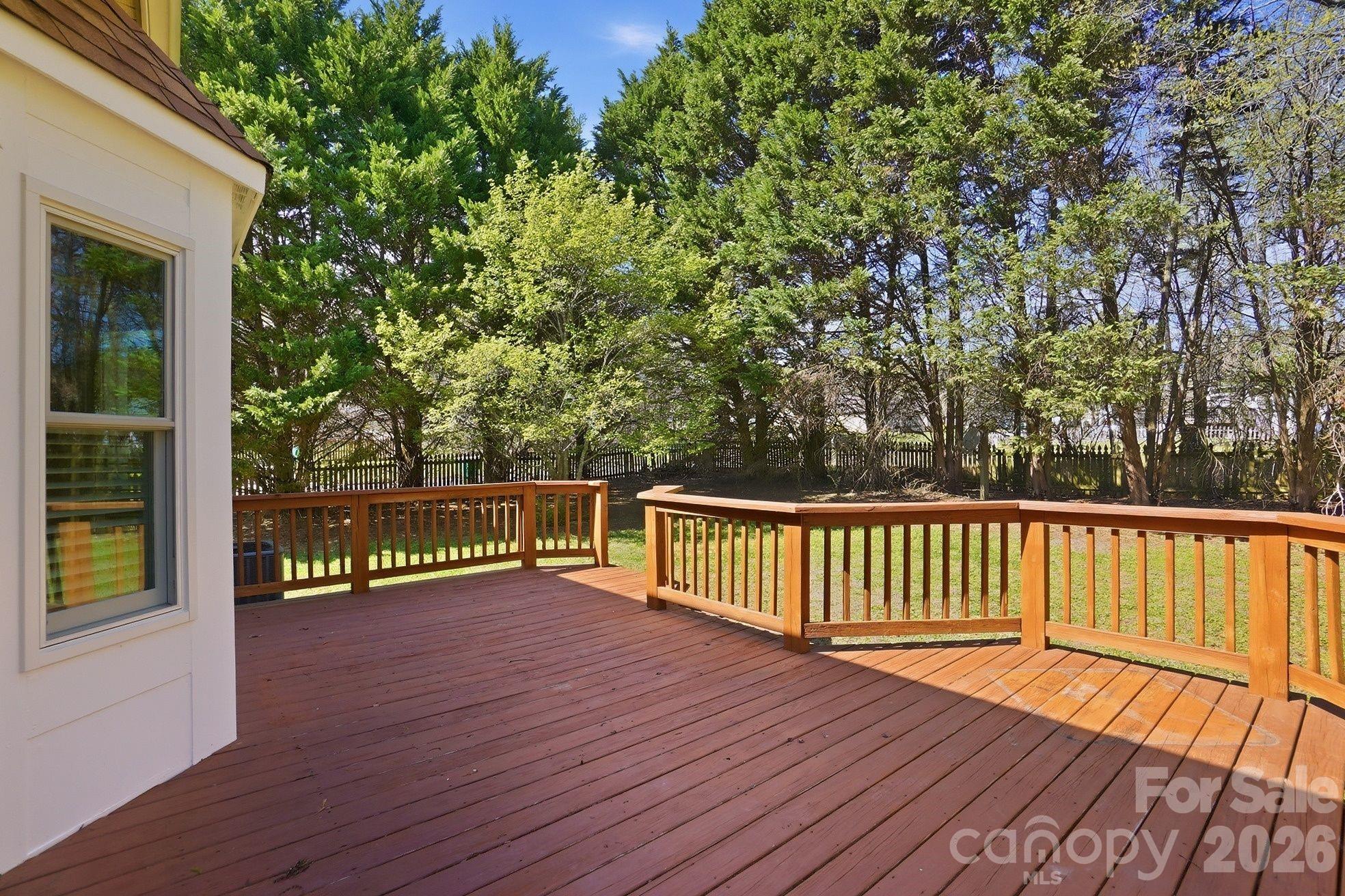 9332 Broken Pine Lane