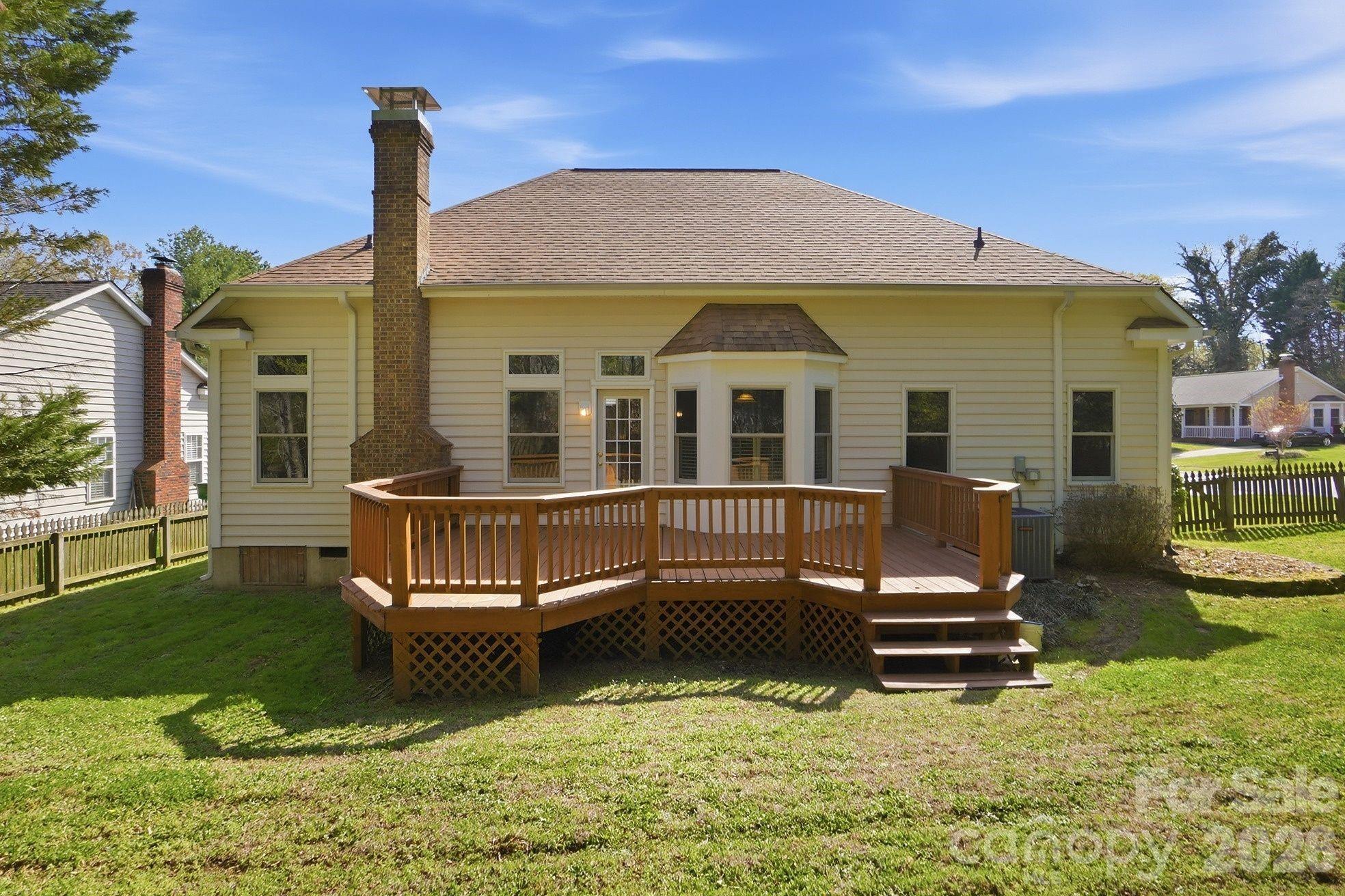 9332 Broken Pine Lane