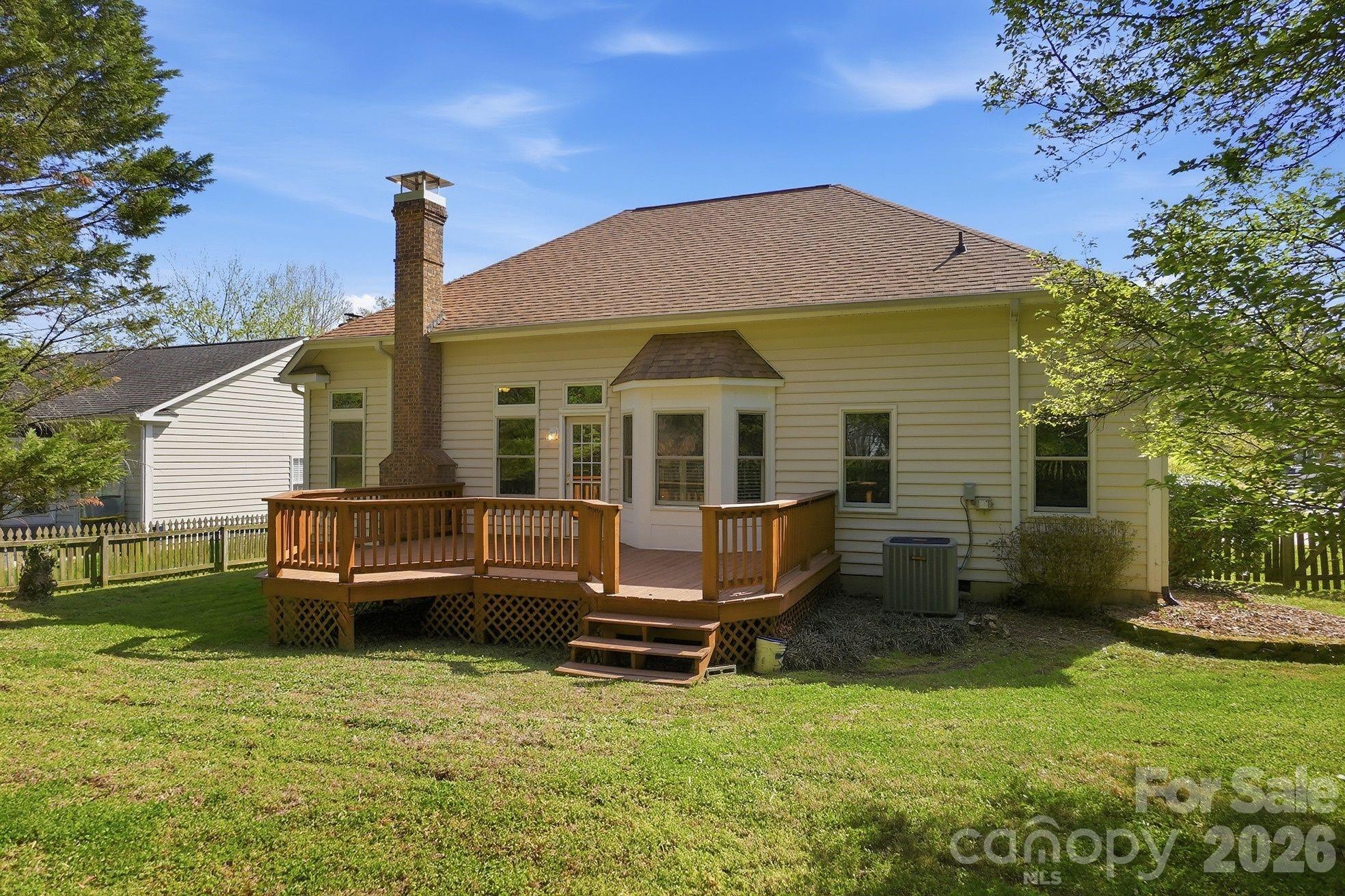 9332 Broken Pine Lane