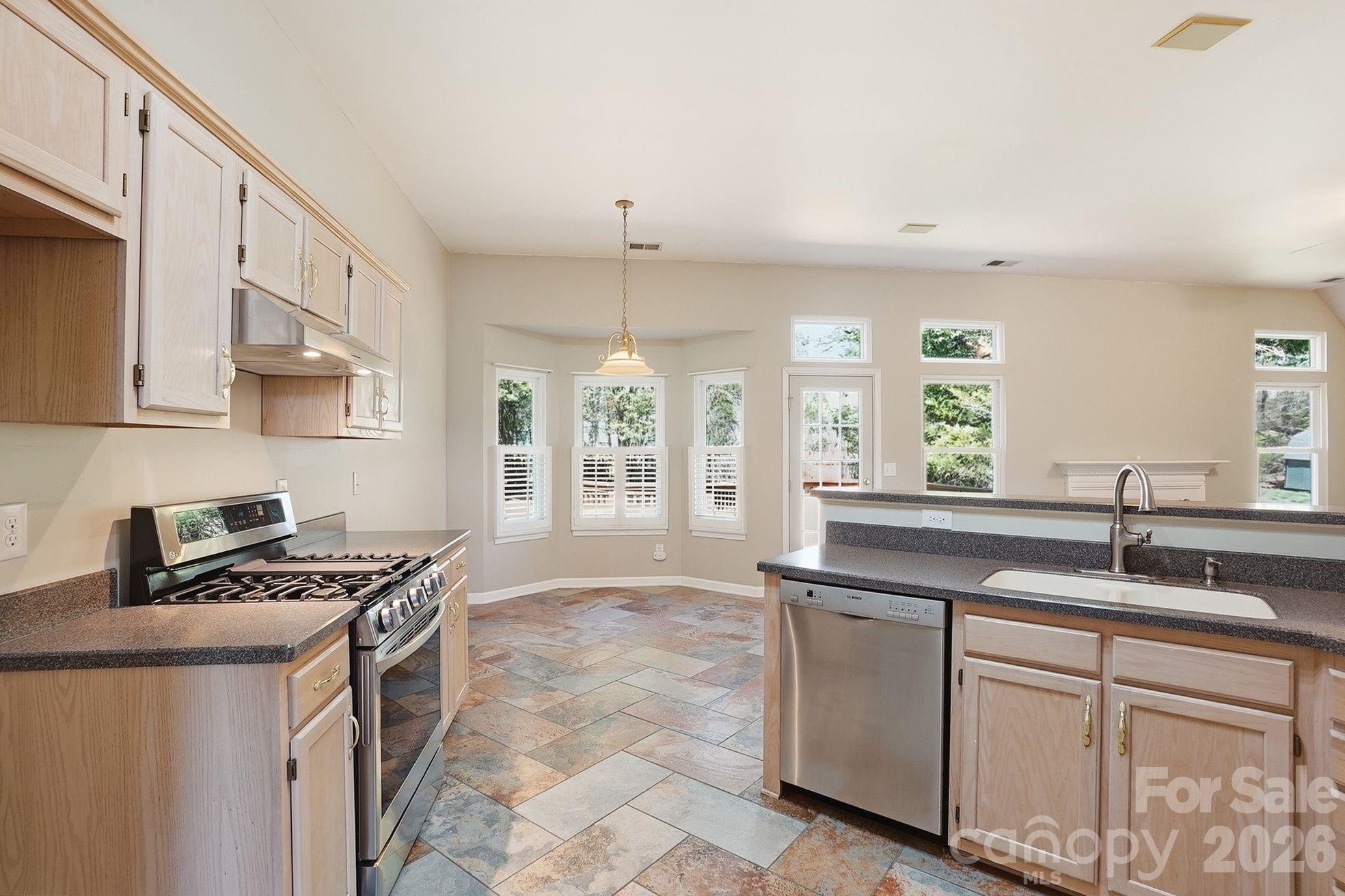 9332 Broken Pine Lane